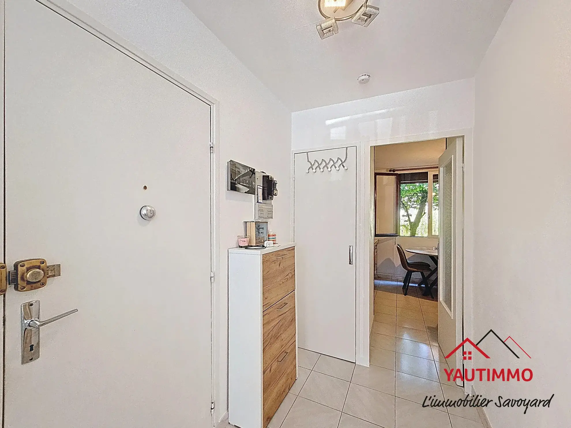 Appartement 3 pièces de 66 m² à Annemasse, secteur Perrier, proche Genève 