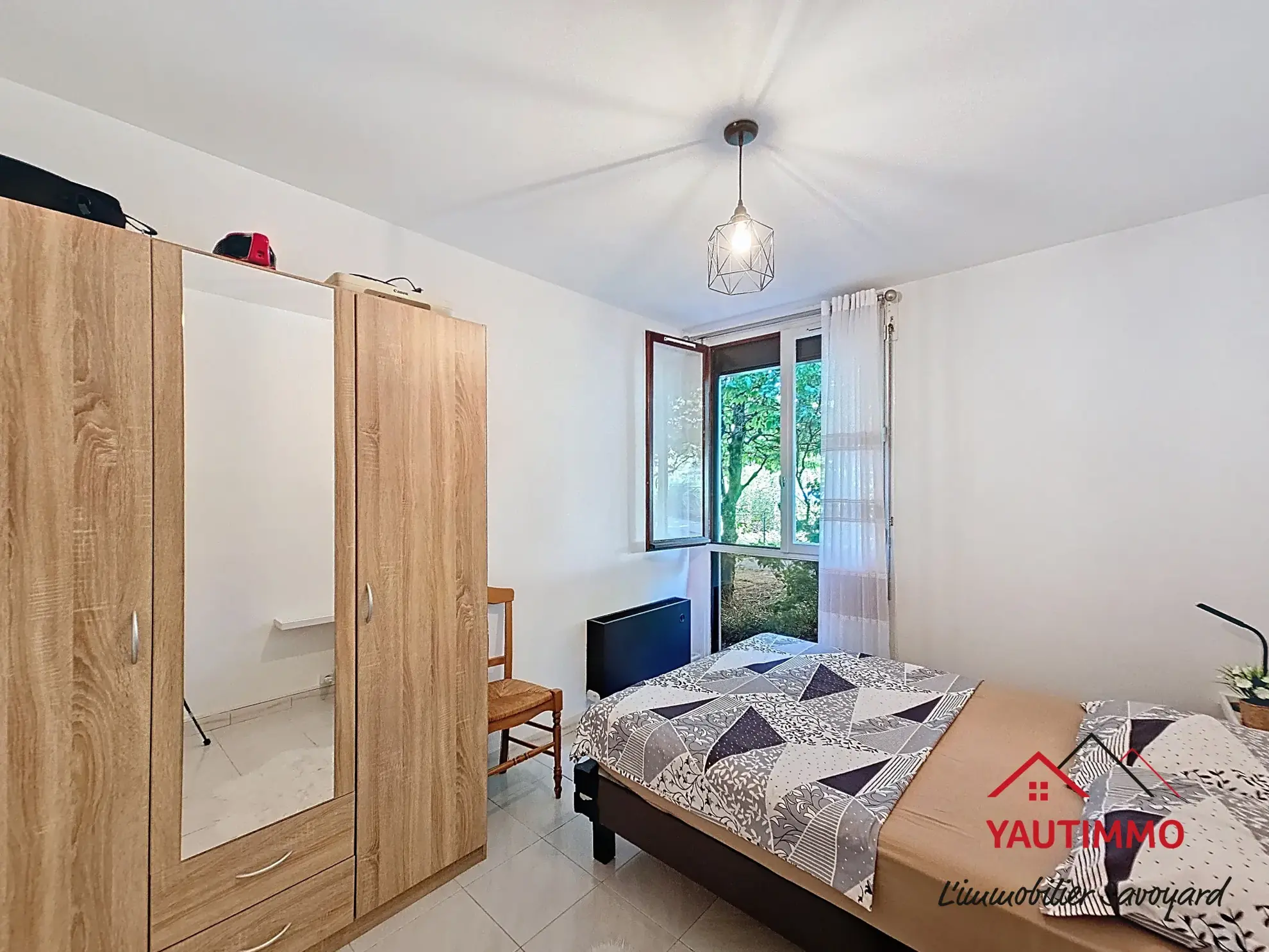 Appartement 3 pièces de 66 m² à Annemasse, secteur Perrier, proche Genève 