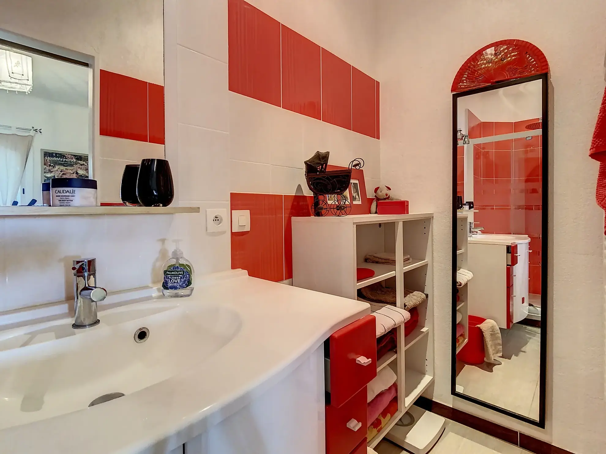 Appartement T2 lumineux avec balcon au centre d'Agde, idéal investissement ou première propriété 