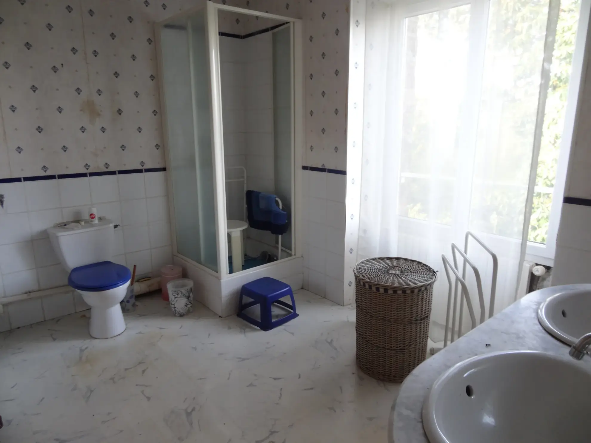 Maison de ville avec jardin et garage à Rostrenen dans les Côtes d'Armor 