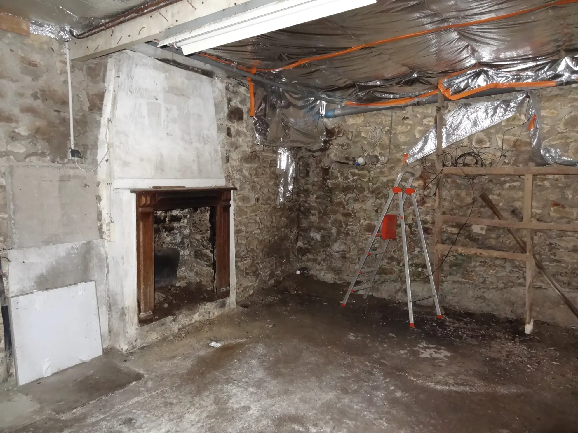 Maison de ville avec jardin et garage à Rostrenen dans les Côtes d'Armor 