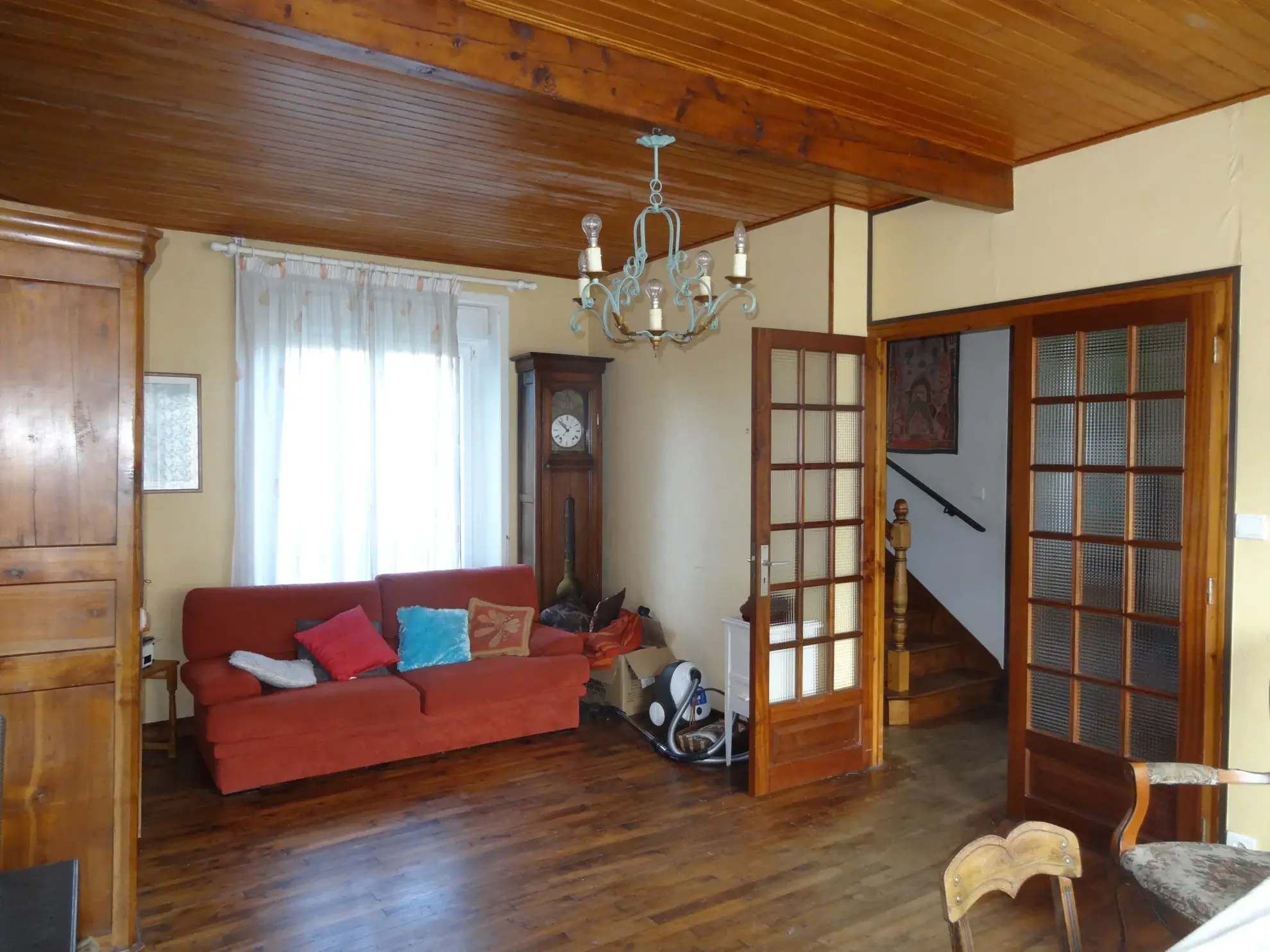 Maison de ville avec jardin et garage à Rostrenen dans les Côtes d'Armor 