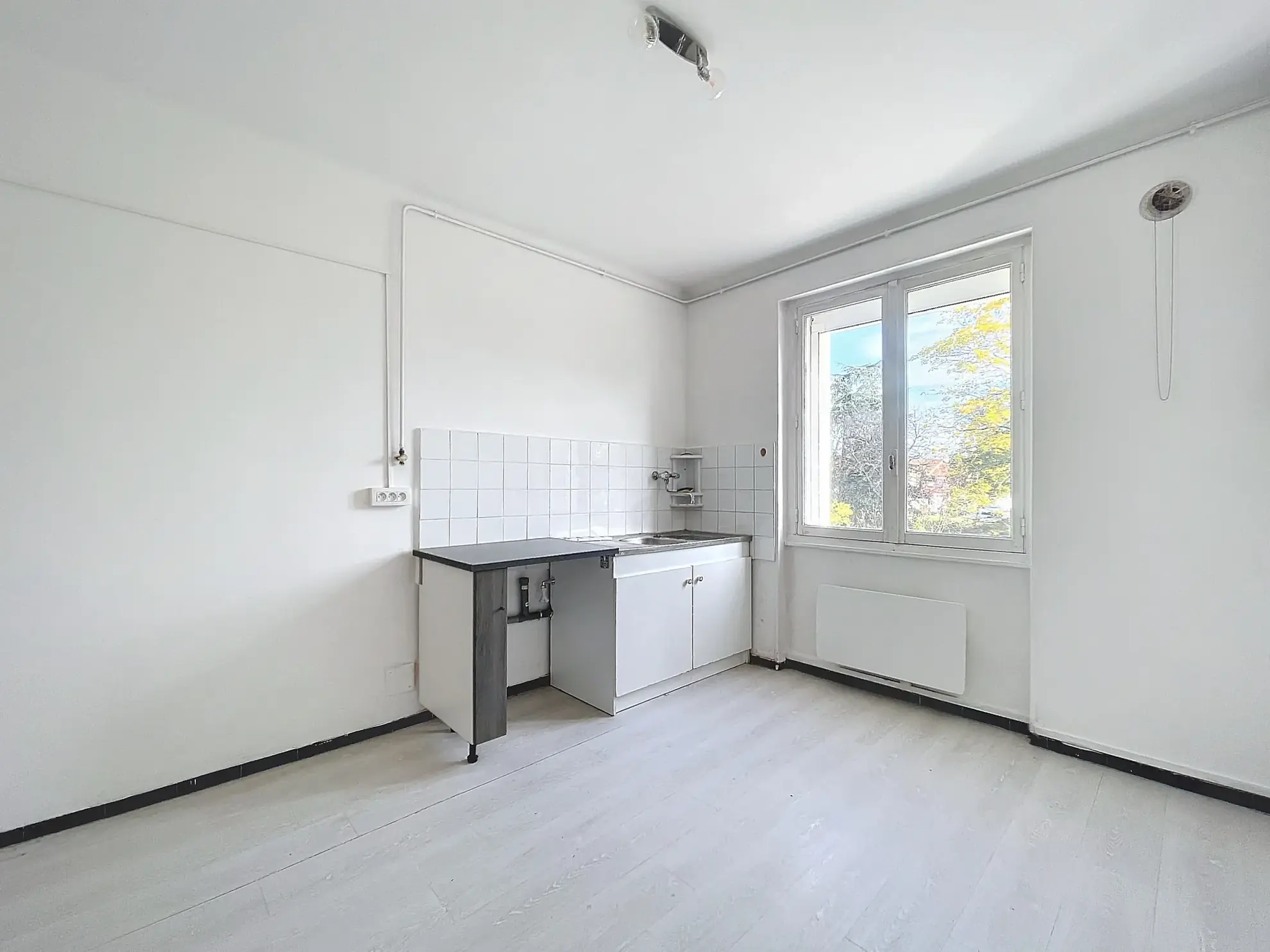 Appartement T3 à Bron proche Montchat, calme et sécurisé 