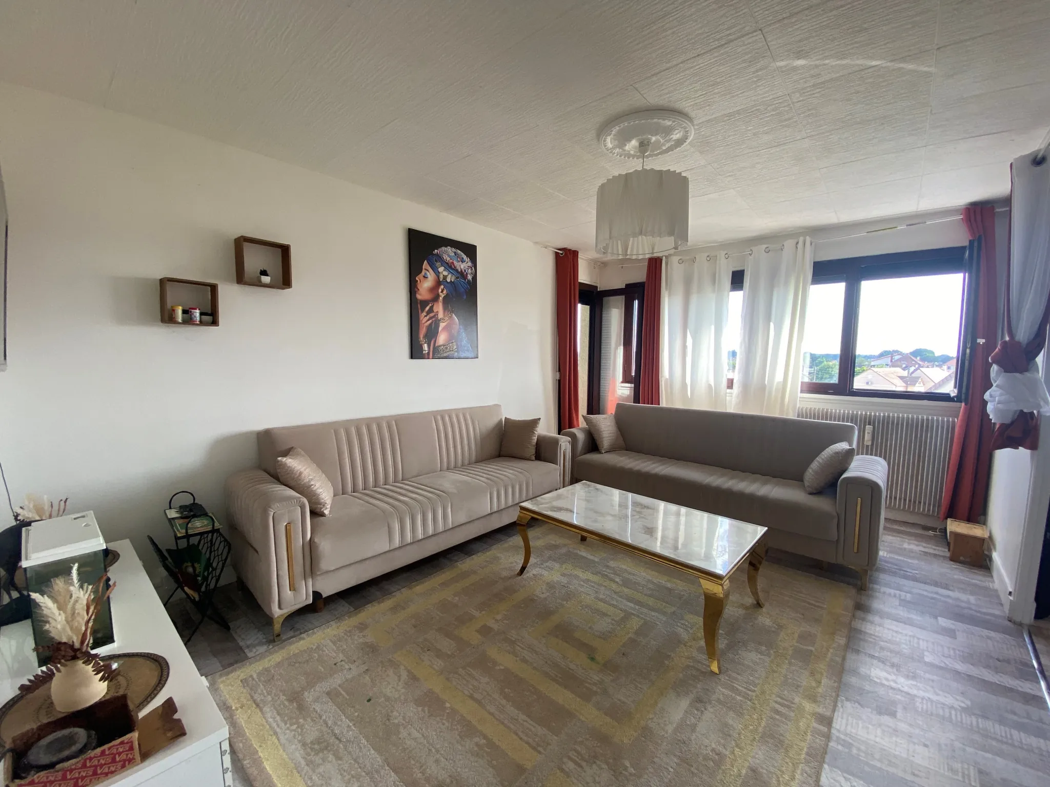 Appartement 4 pièces à Viry-Châtillon avec balcon, cave et stationnement