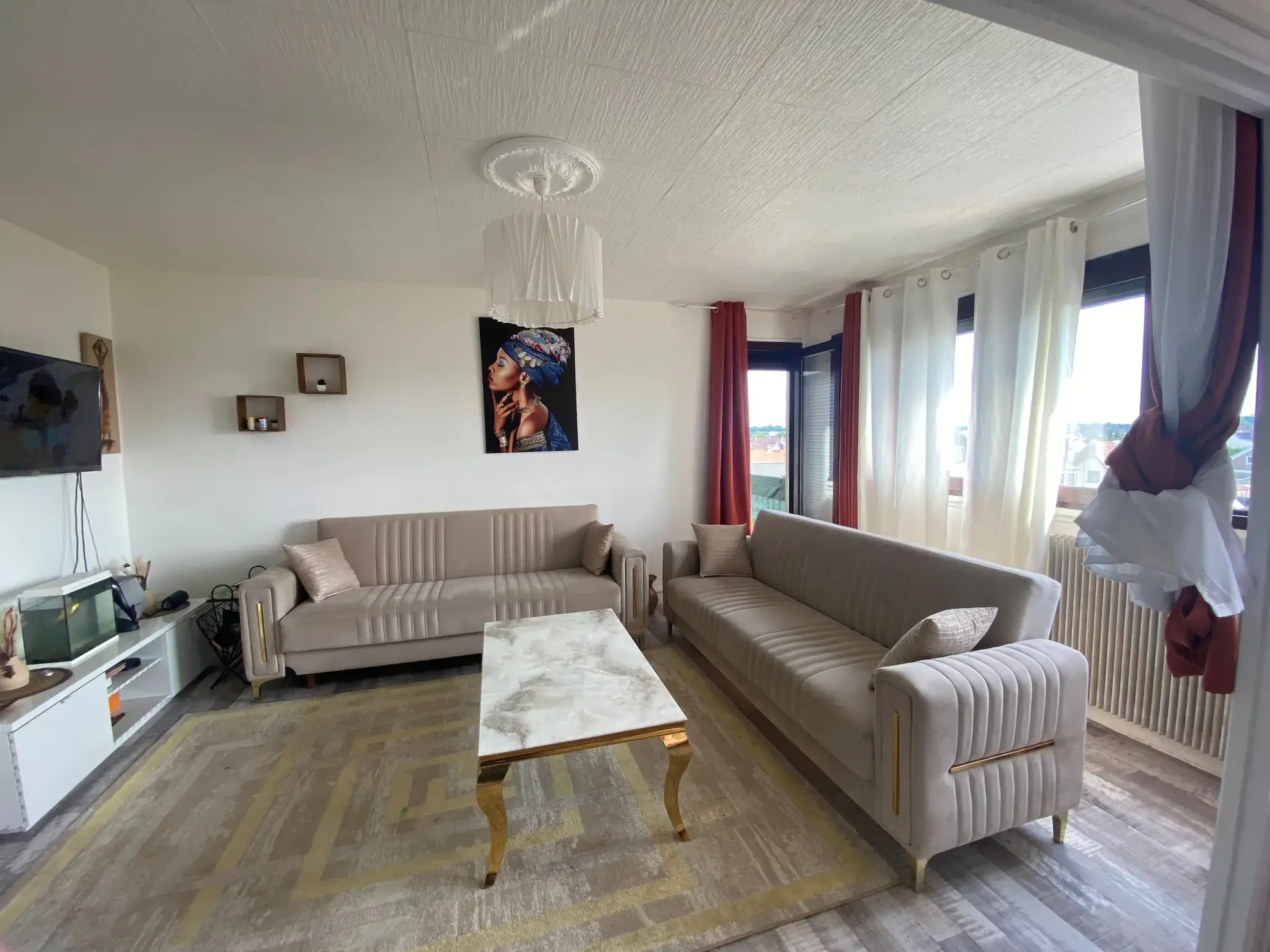 Appartement 4 pièces à Viry-Châtillon de 77 m² avec balcon et parking 