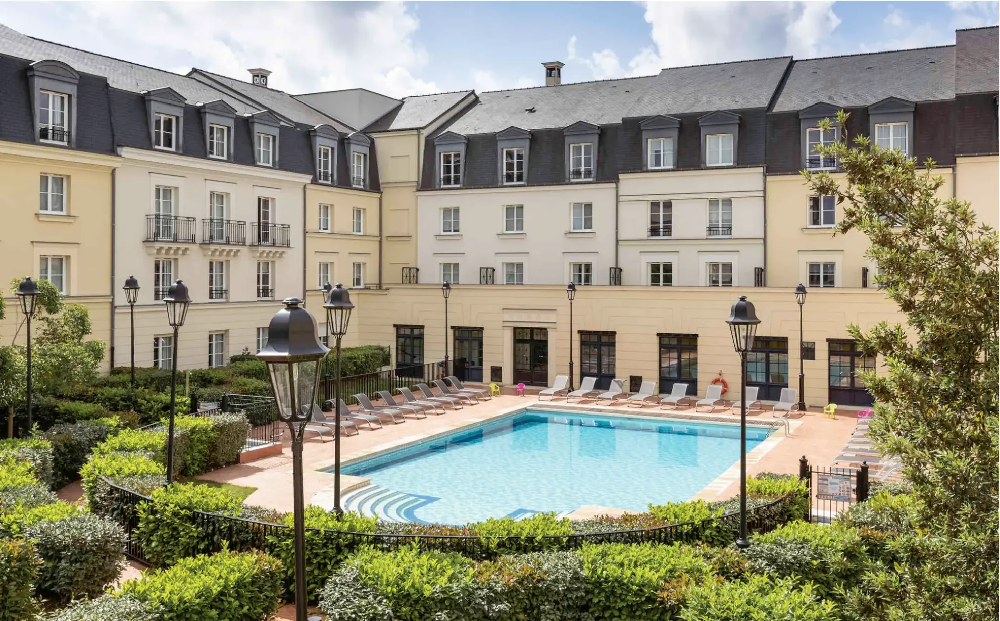 Investissement immobilier à Serris : Appartement LMNP avec terrasse près de Disneyland 