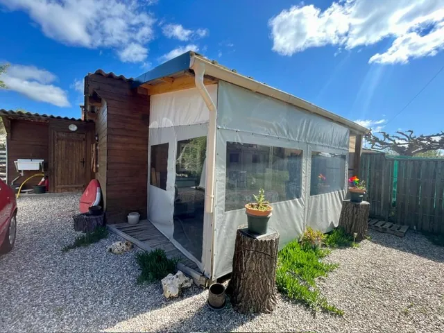 Terrain de loisirs rénové de 570 m² à Vias Plage, proche de la mer 