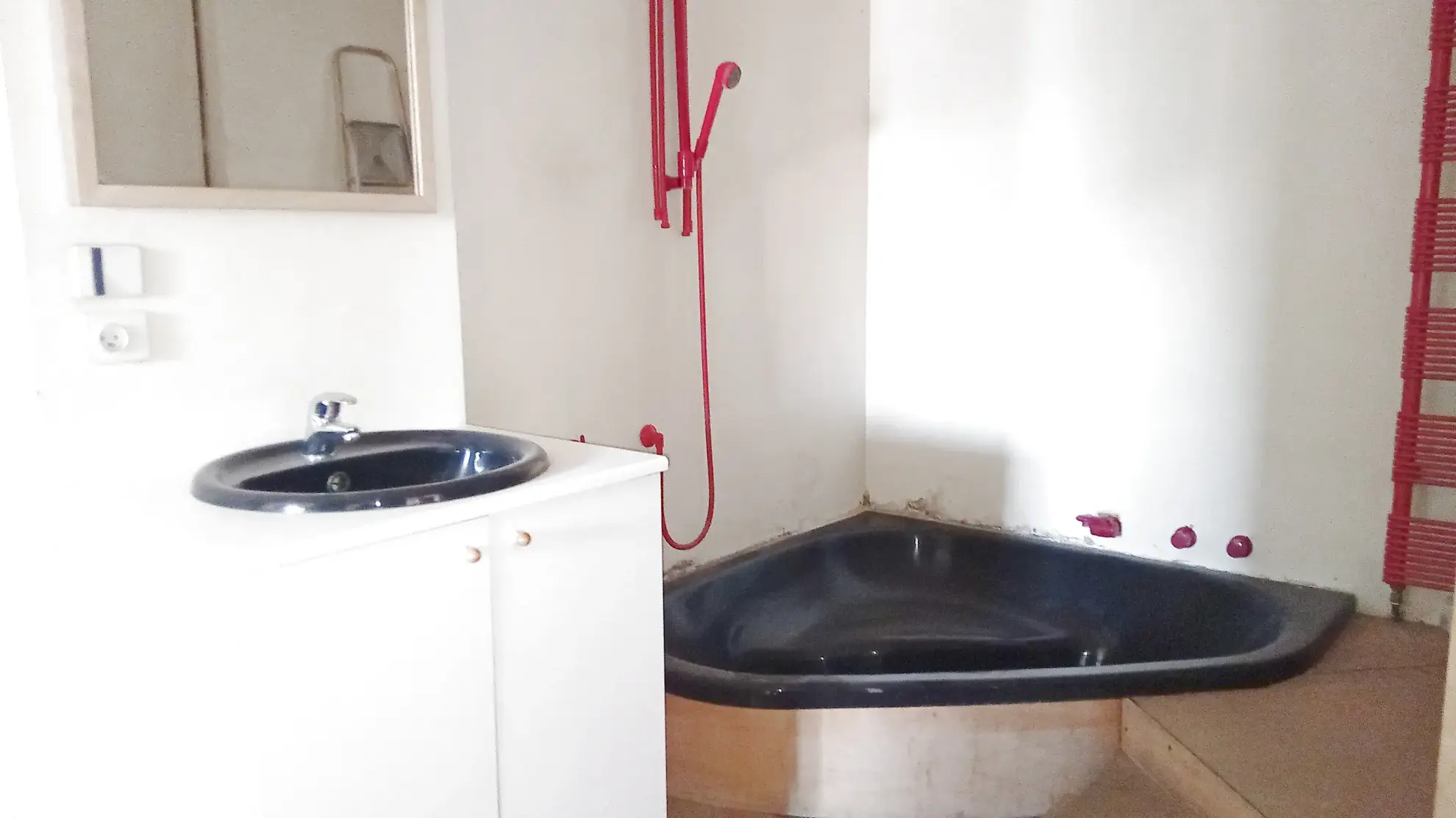 Magnifique duplex d'architecte à Millau avec grande pièce de vie mansardée 