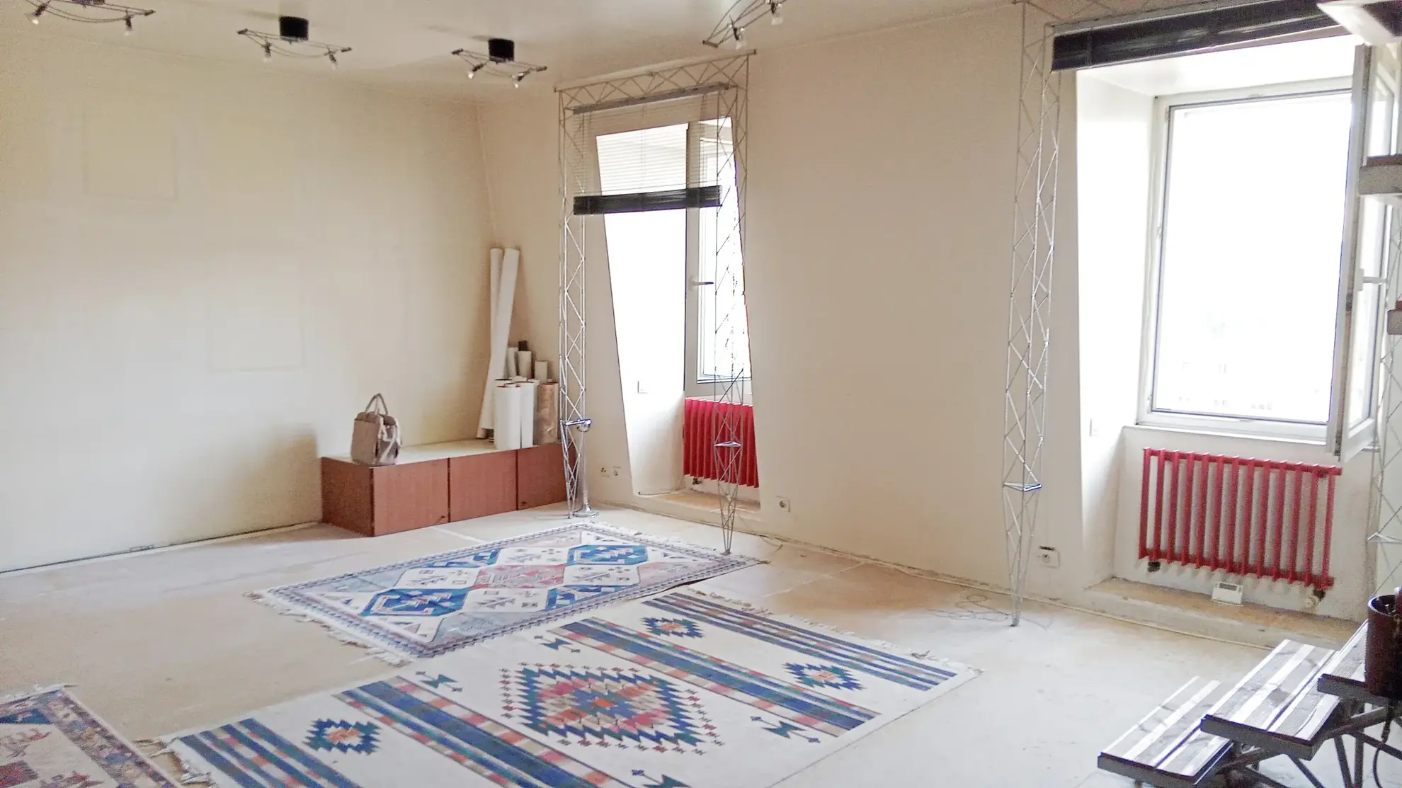 Magnifique duplex d'architecte à Millau avec grande pièce de vie mansardée 