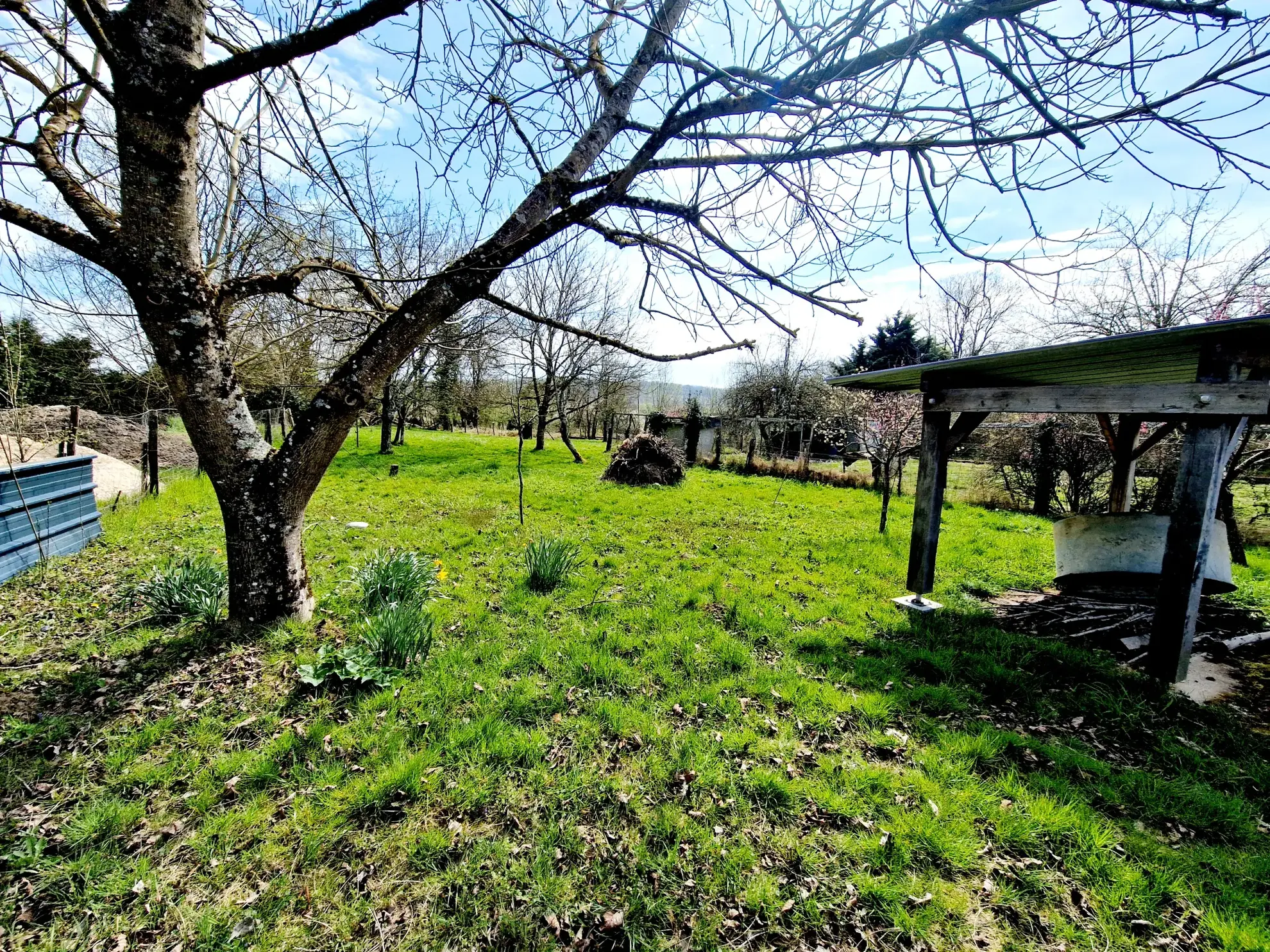 Maison de plain-pied meublée de 115 m2 avec jardin à Pisseloup, calme et nature 