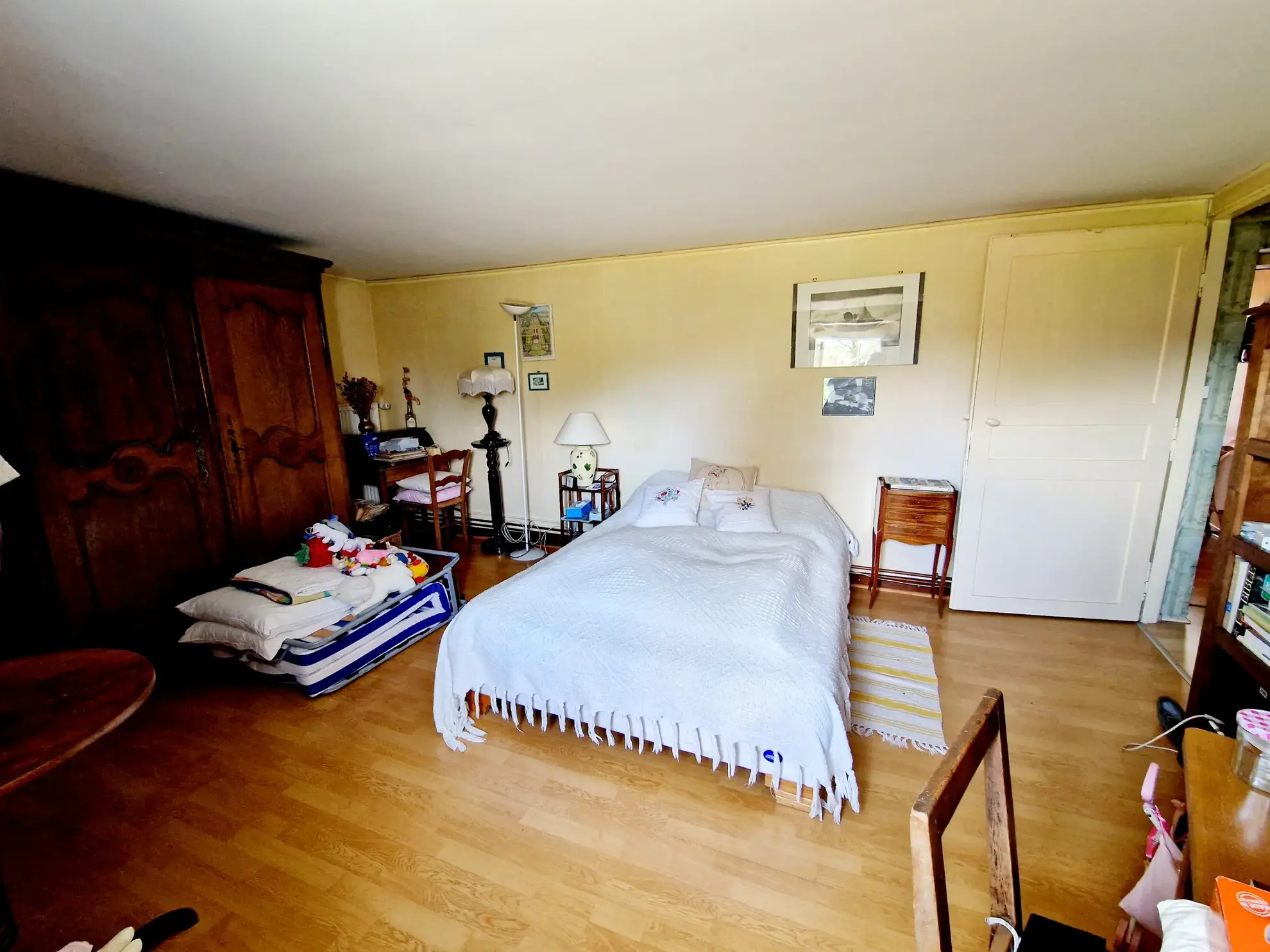 Maison de plain-pied meublée de 115 m2 avec jardin à Pisseloup, calme et nature 