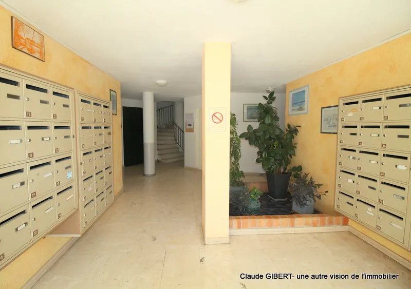 Appartement T1 de 19 m² avec terrasse à Balaruc-les-Bains, proche thermes et commodités 