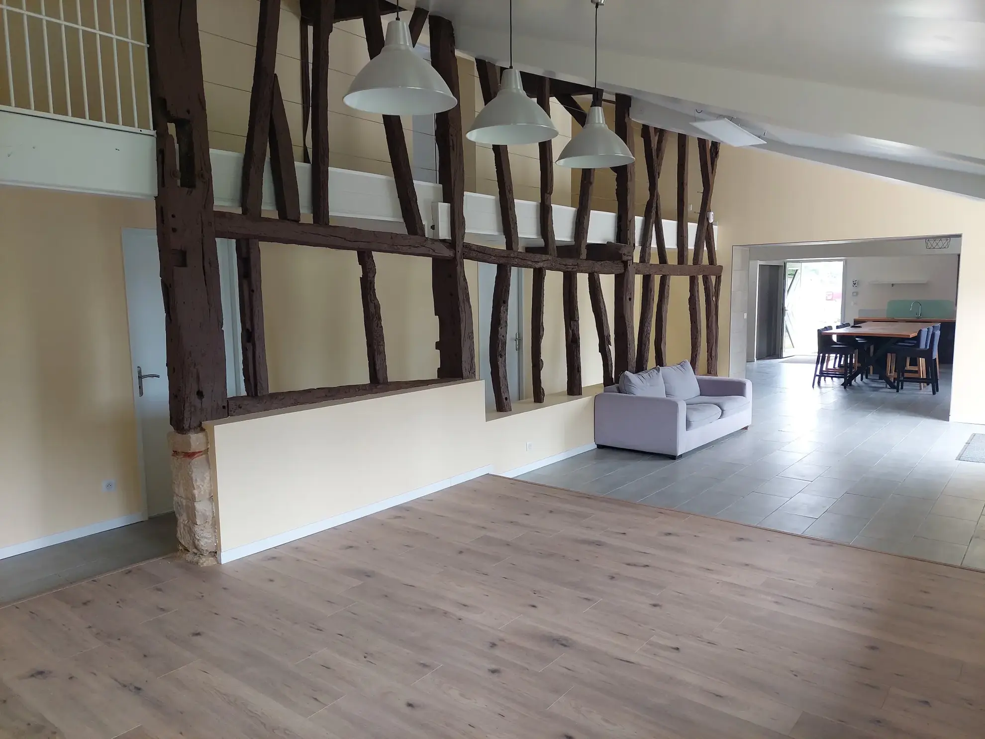 Maison en pierre rénovée de 190 m² près de La Réole avec terrain arboré 