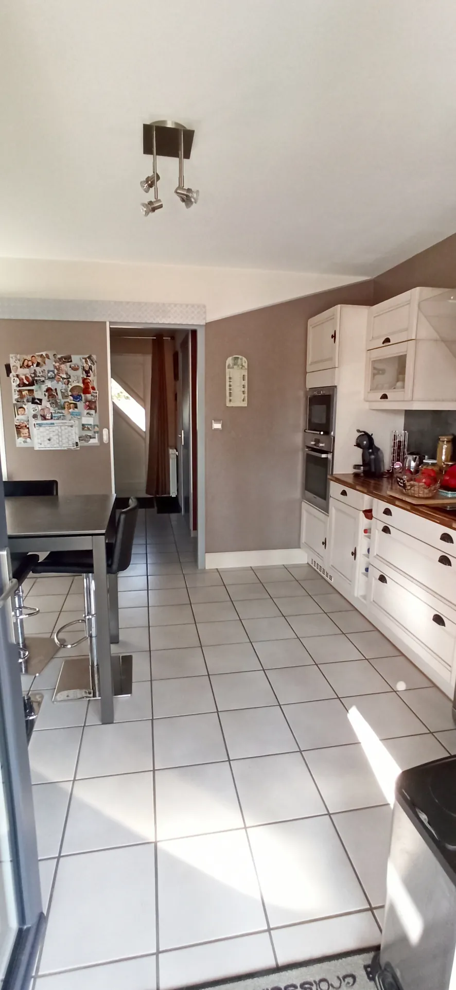 Maison individuelle de 135m² à Saint-Doulchard avec jardin et terrasse 