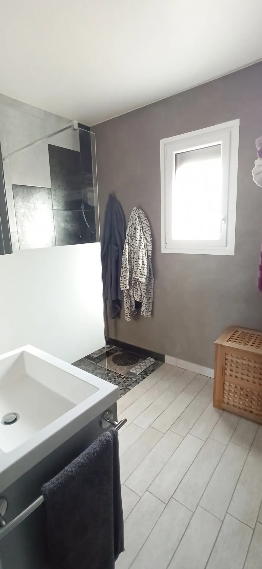 Maison individuelle de 135m² à Saint-Doulchard avec jardin et terrasse 