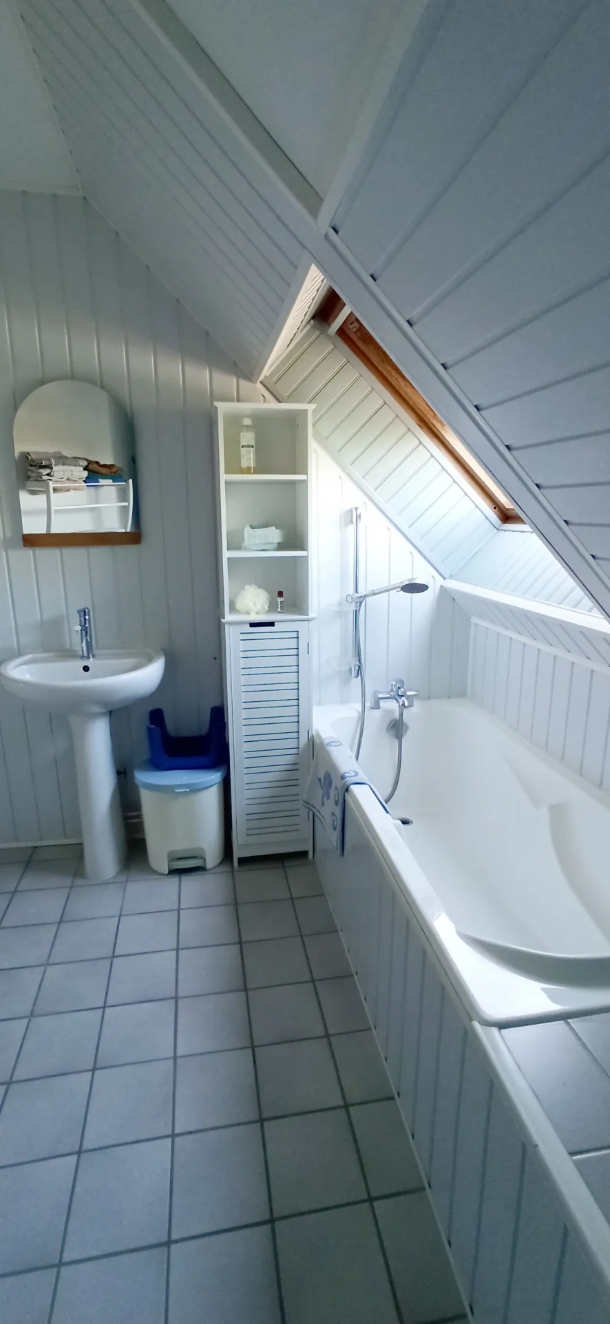 Maison individuelle de 135m² à Saint-Doulchard avec jardin et terrasse 