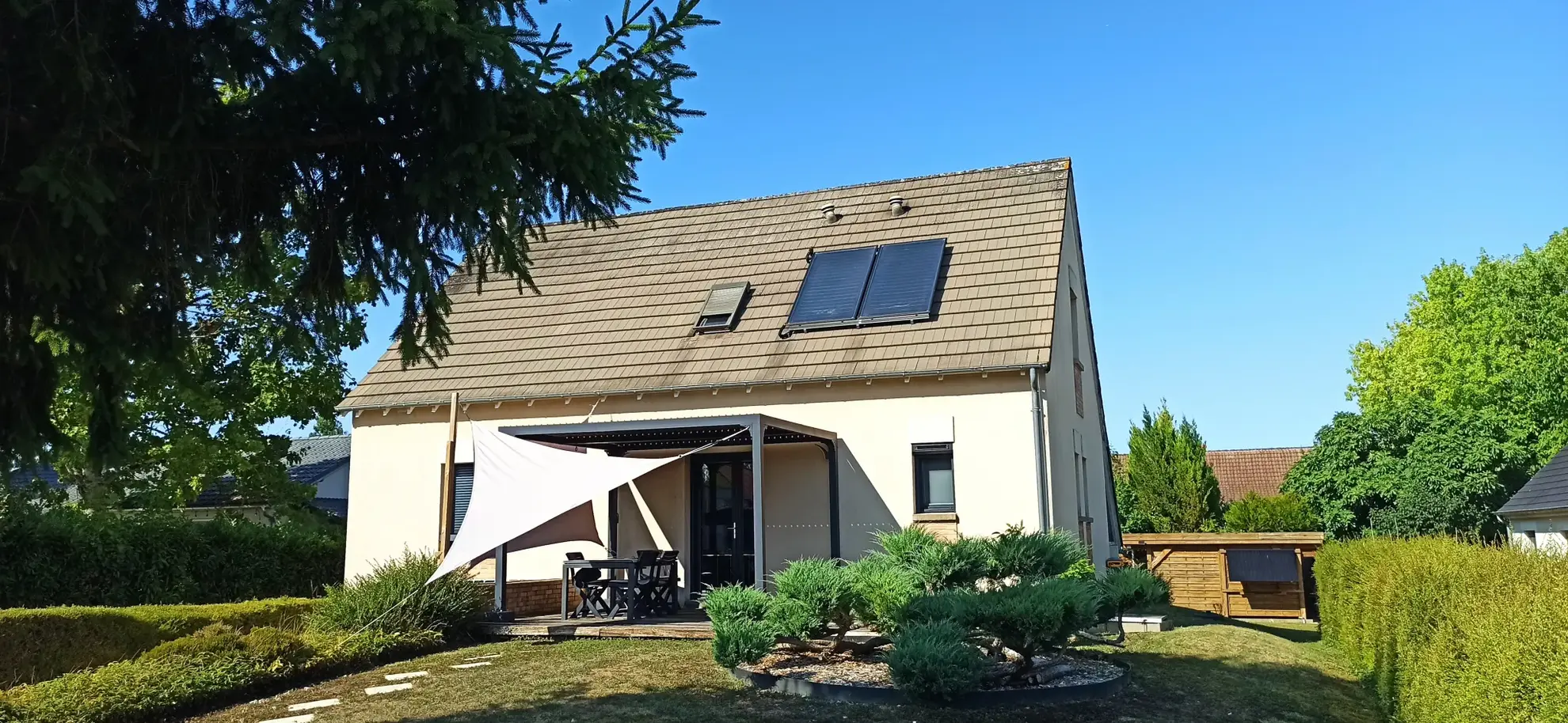 Maison individuelle de 135m² à Saint-Doulchard avec jardin et terrasse 