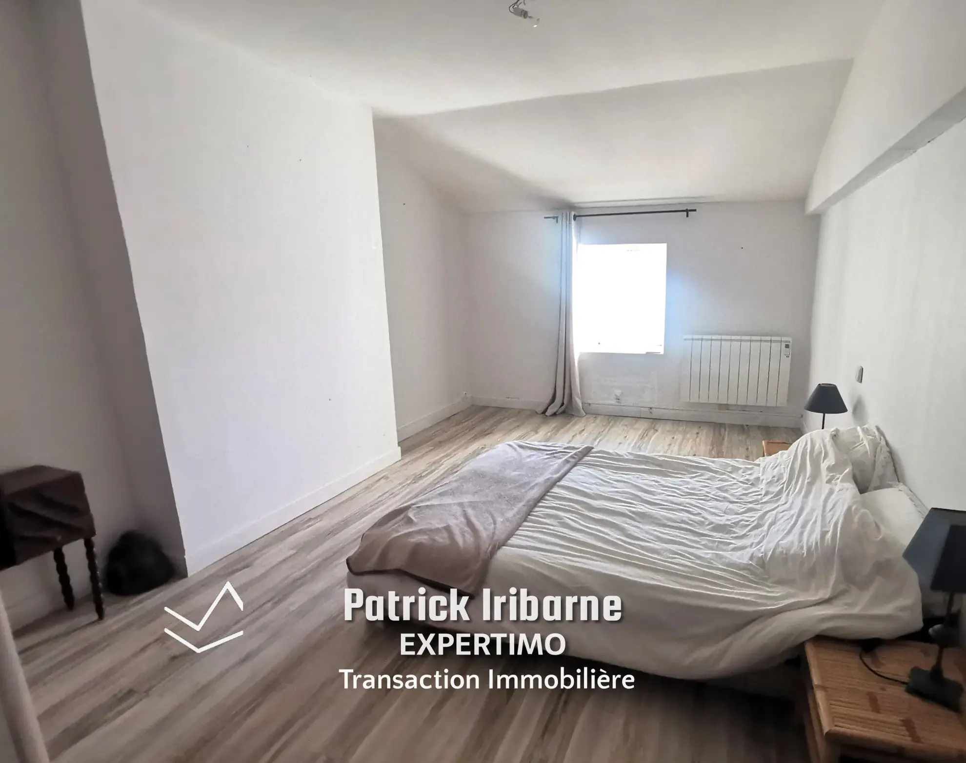 Maison Saintongeaise avec dépendances et jardin près de Saintes 