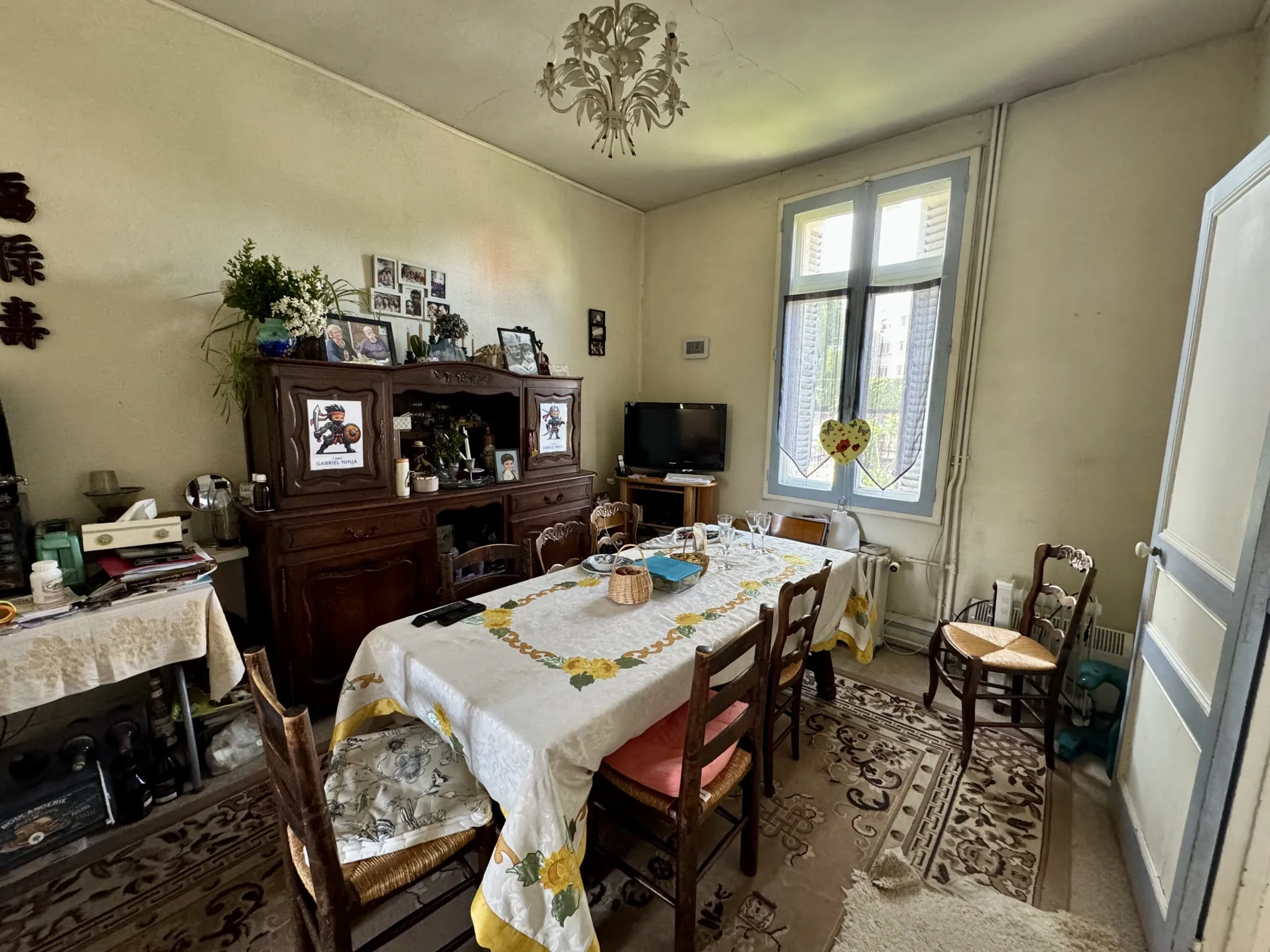 Charmante maison de 132 m² avec jardin à Eu, centre-ville, à rénover 