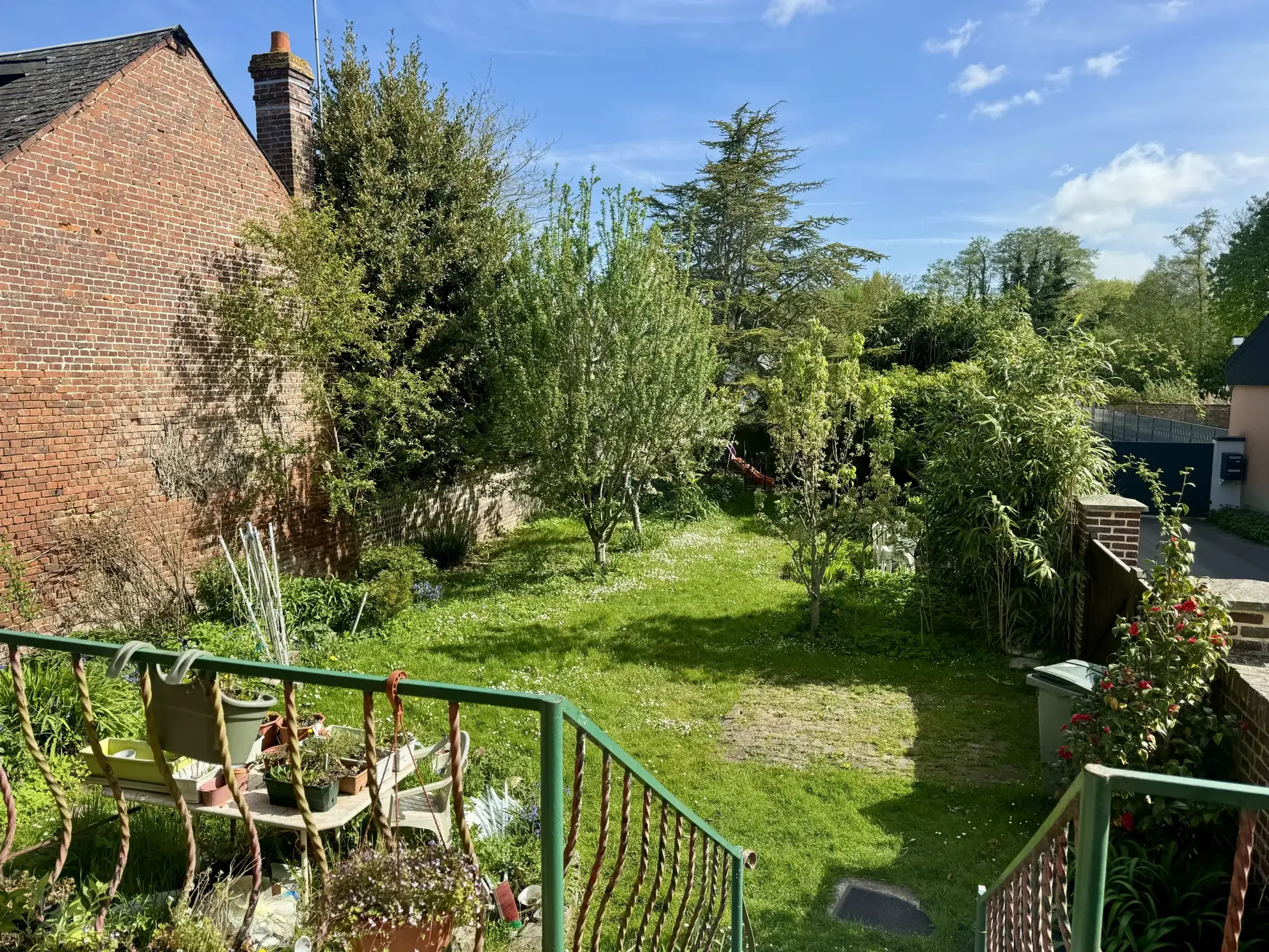 Charmante maison de 132 m² avec jardin à Eu, centre-ville, à rénover 