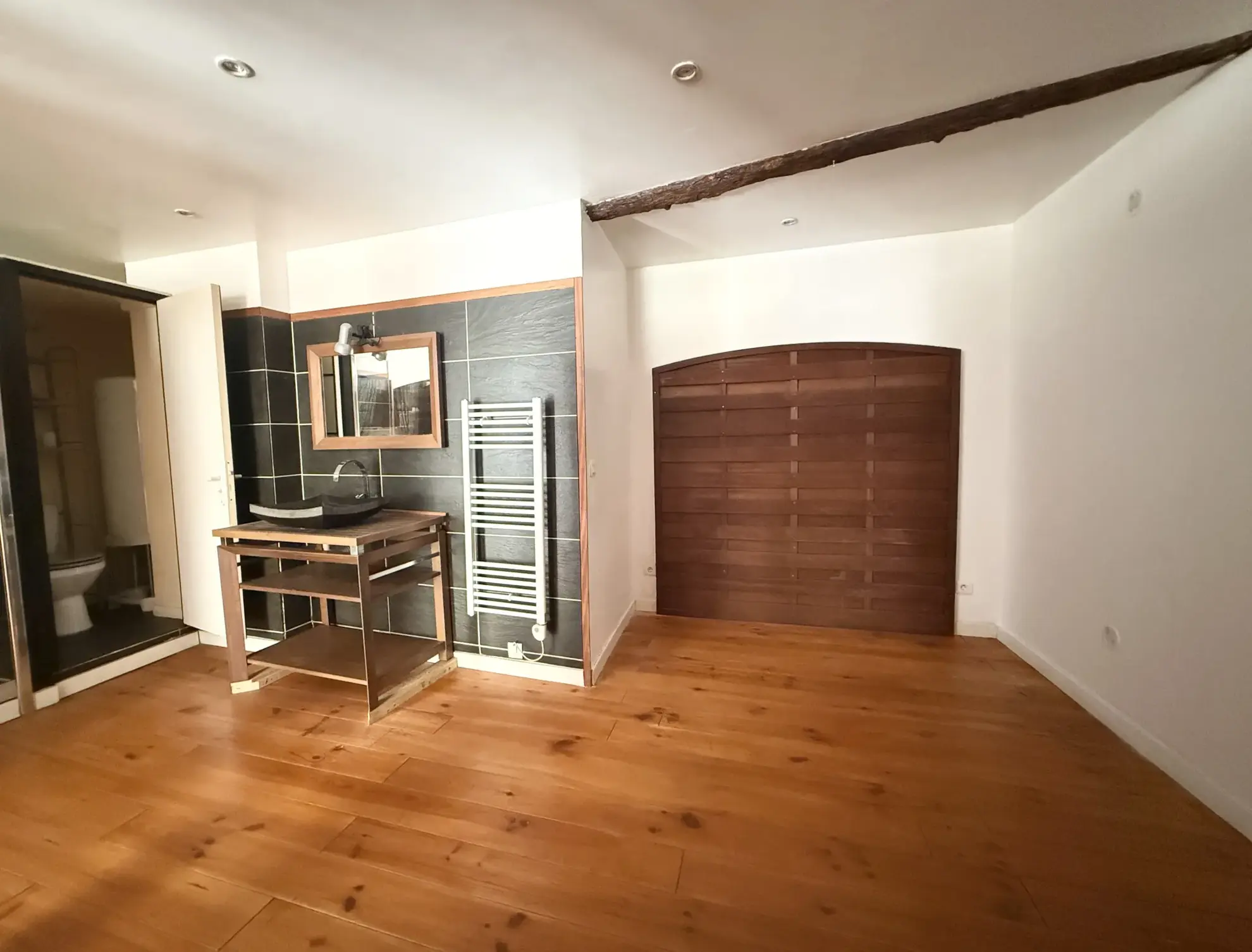 Appartement T1 rénové de 40 m² à La Seyne-sur-Mer, idéal investissement ou résidence 