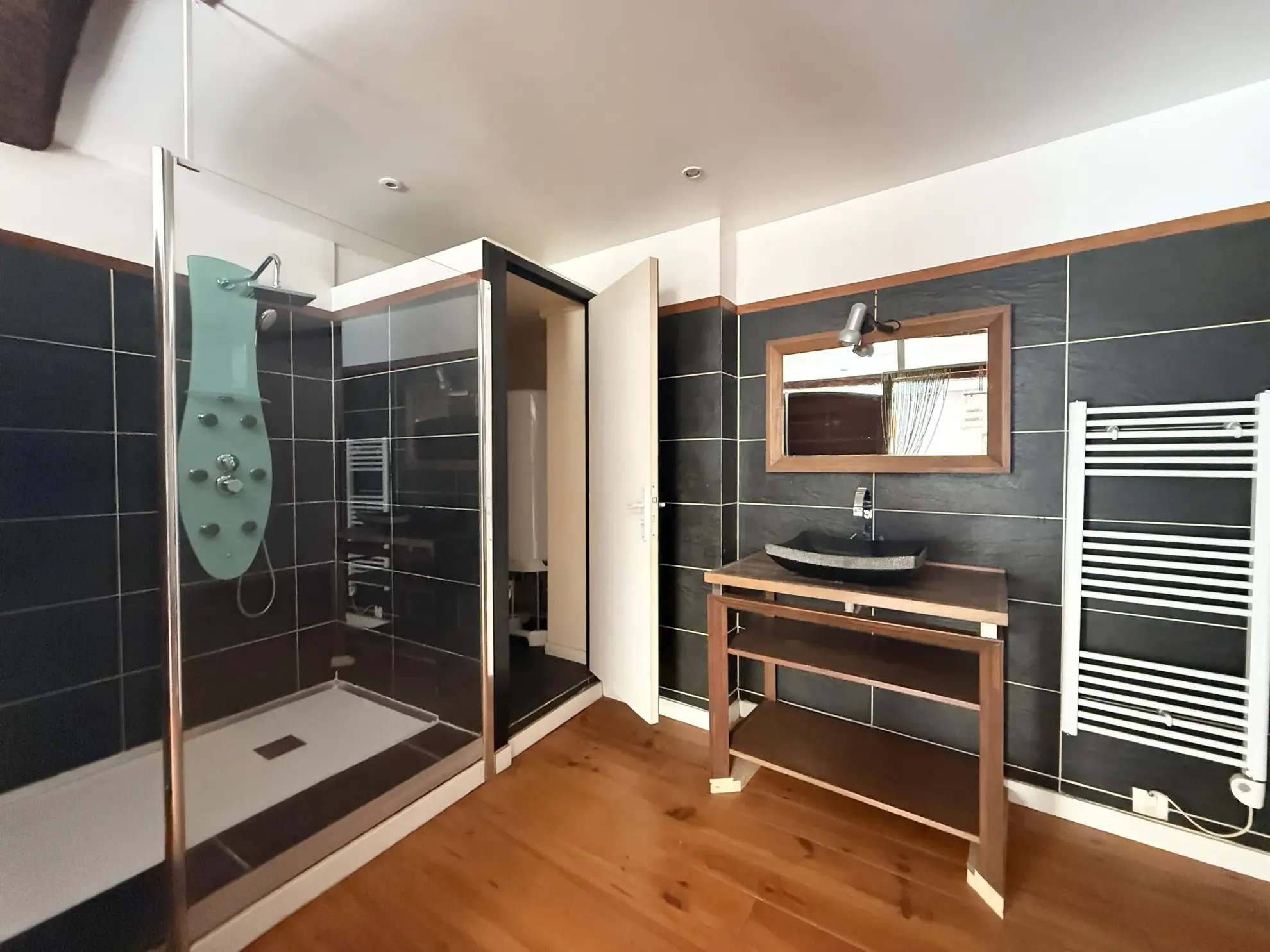 Appartement T1 rénové de 40 m² à La Seyne-sur-Mer, idéal investissement ou résidence 