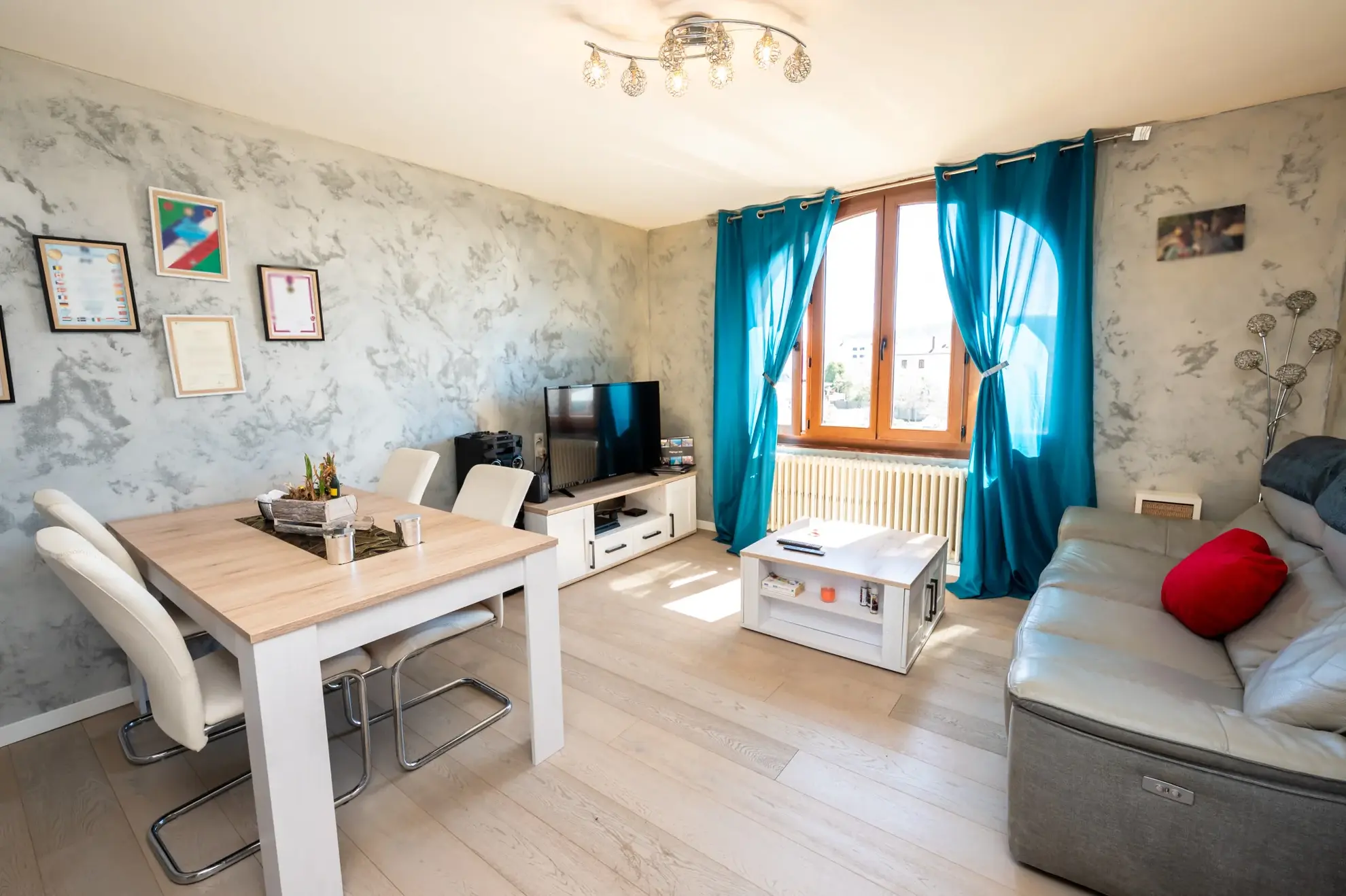 Vente d'un appartement T4 lumineux avec garage à Pontarlier 