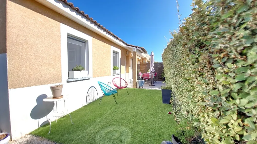 Maison de 3 pièces avec jardin et piscine à Poulx, proximité Nîmes 