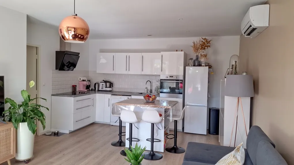 Maison de 3 pièces avec jardin et piscine à Poulx, proximité Nîmes 