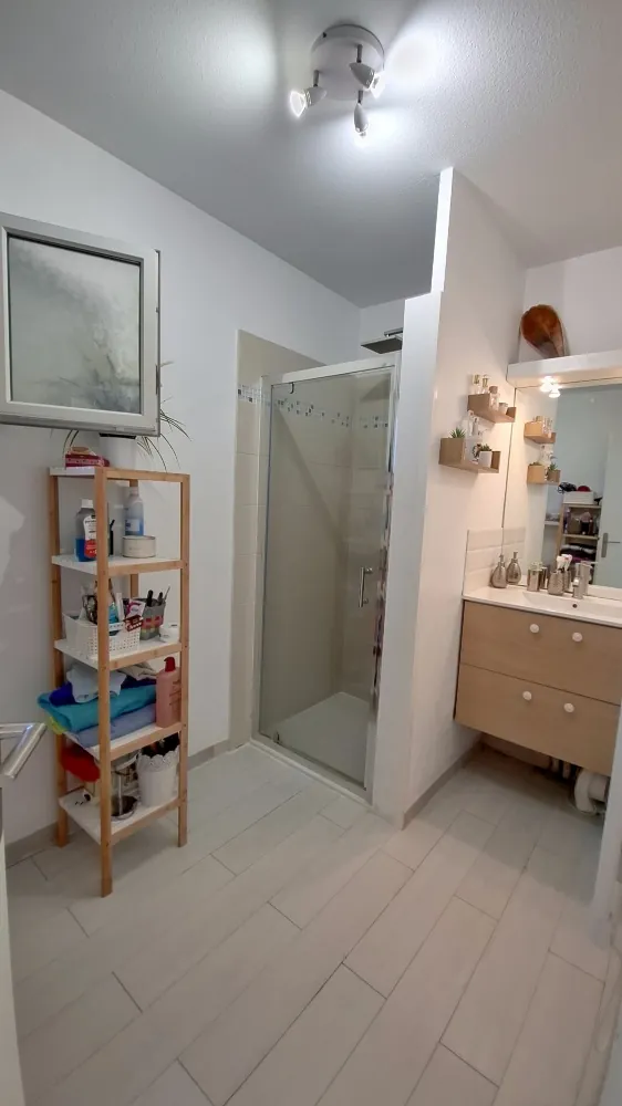 Maison de 3 pièces avec jardin et piscine à Poulx, proximité Nîmes 