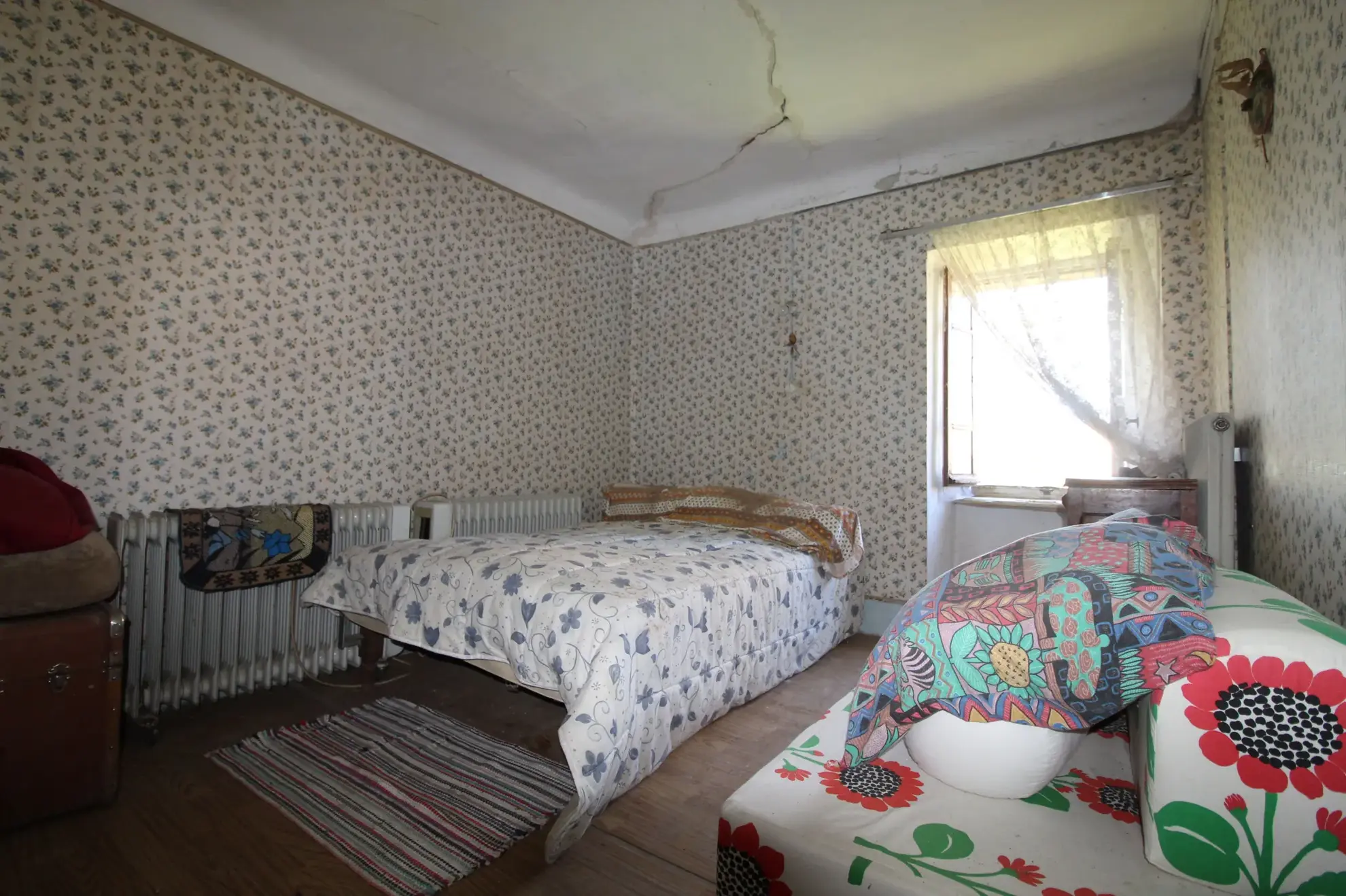 Grande maison à rénover de 235 m² avec terrain de 1500 m² à Mounes Prohencoux 