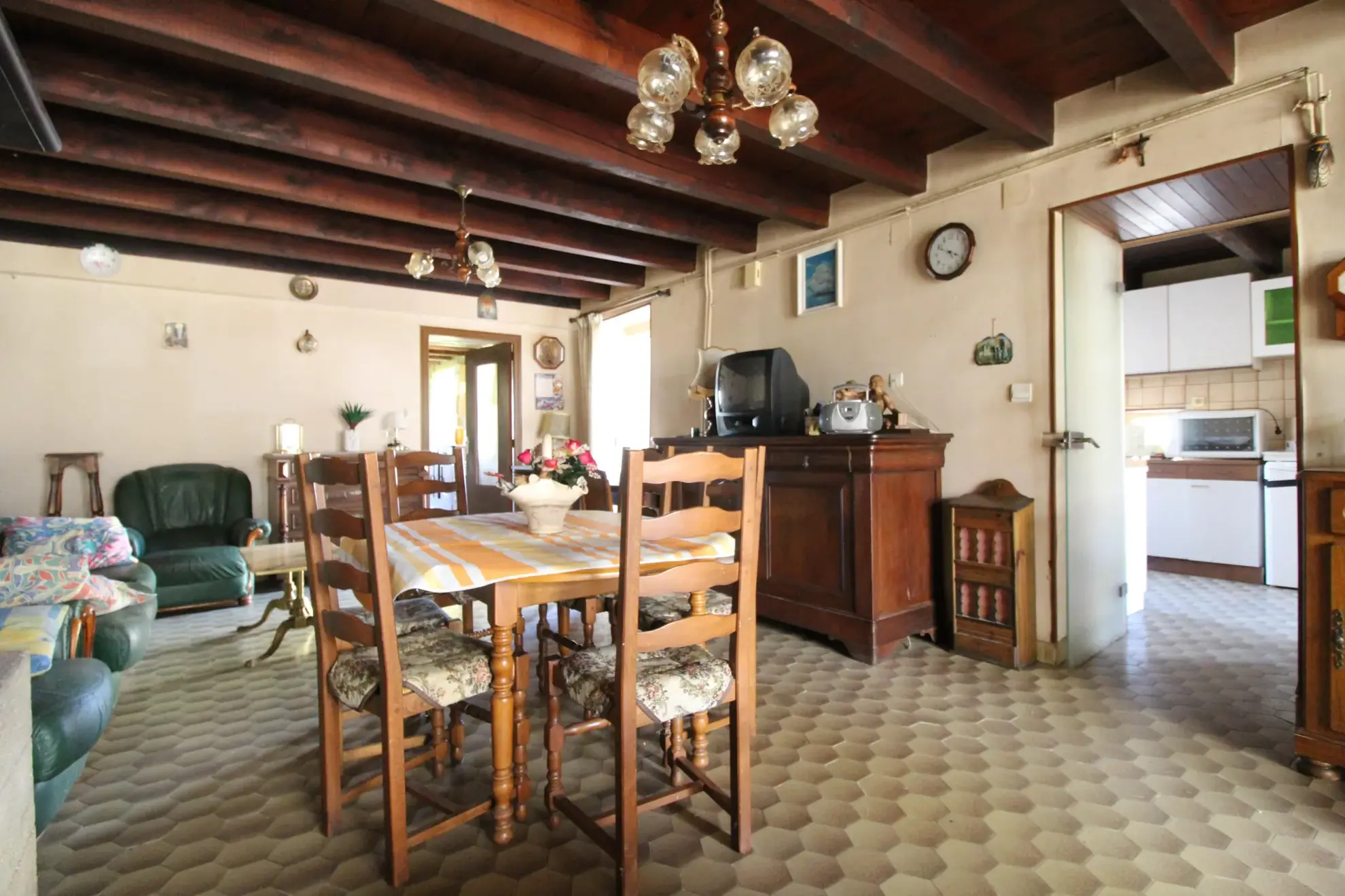 Grande maison à rénover de 235 m² avec terrain de 1500 m² à Mounes Prohencoux 