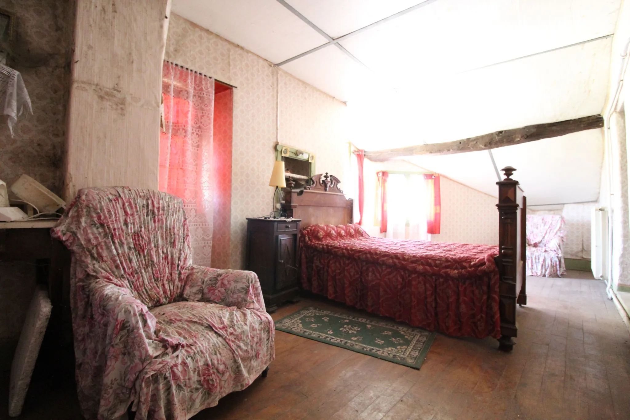 Grande maison à rénover de 235 m² avec terrain de 1500 m² à Mounes Prohencoux 