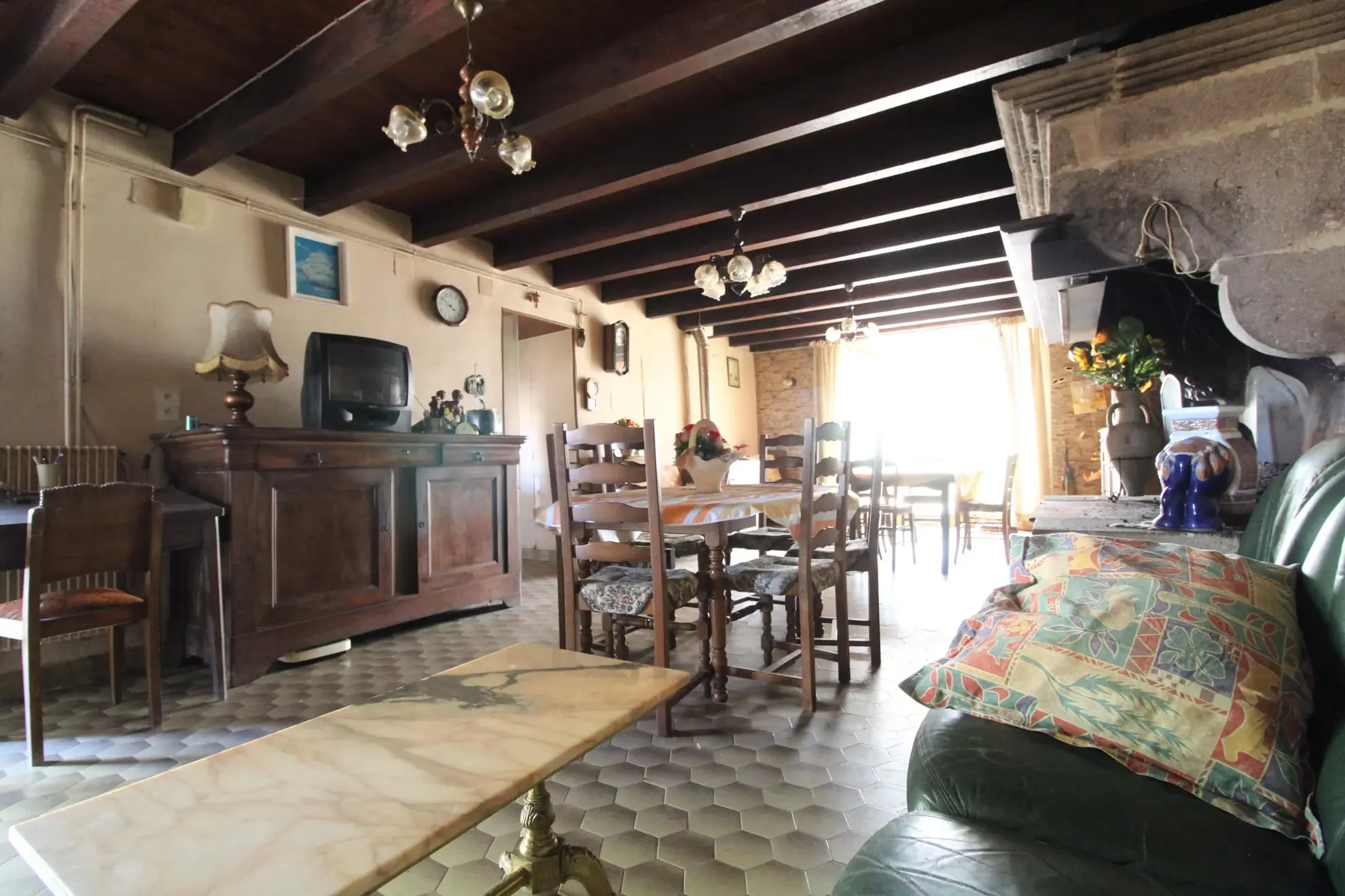 Grande maison à rénover de 235 m² avec terrain de 1500 m² à Mounes Prohencoux 