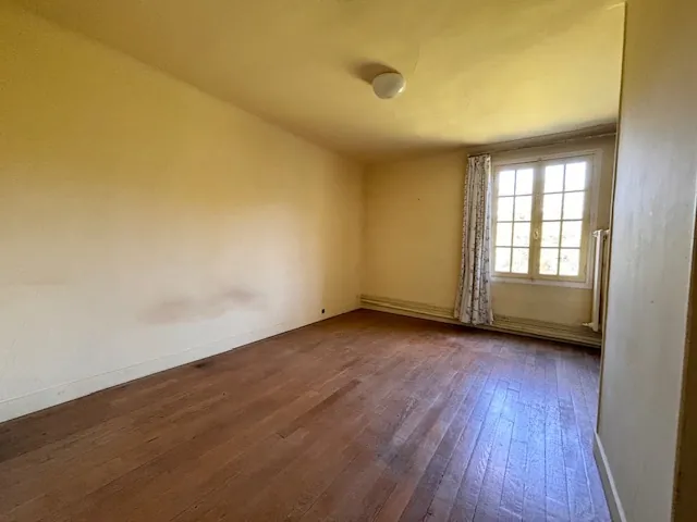 Belle maison familiale proche Val d’Europe avec grand terrain et vue imprenable 