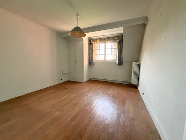 Belle maison familiale proche Val d’Europe avec grand terrain et vue imprenable 