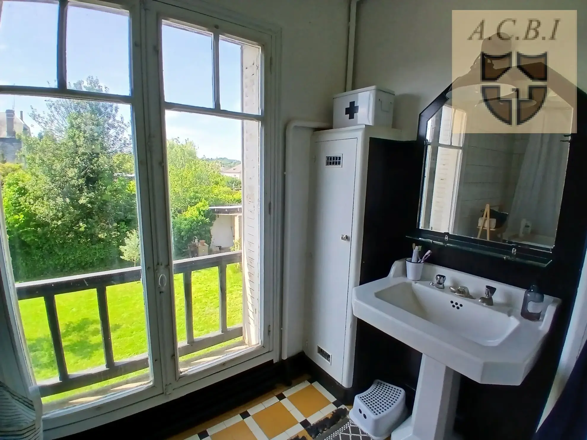 Maison de charme à Savigny-sur-Braye avec jardin et terrasses, idéal famille 