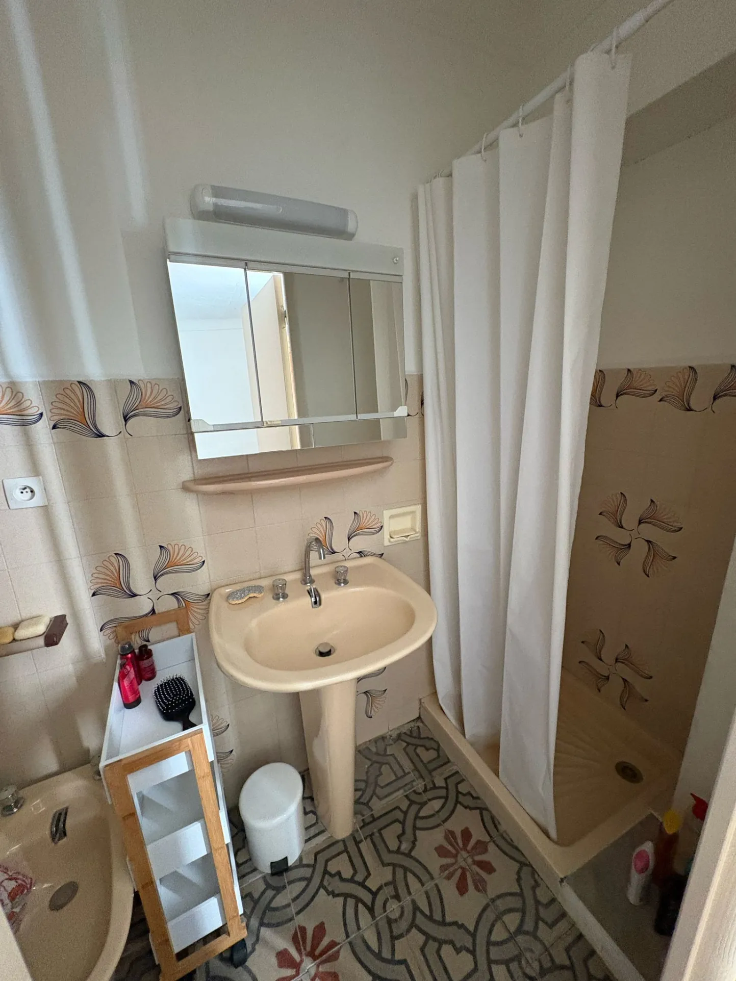 Maison de village à rénover à La Brigue avec grand potentiel et grenier aménageable 