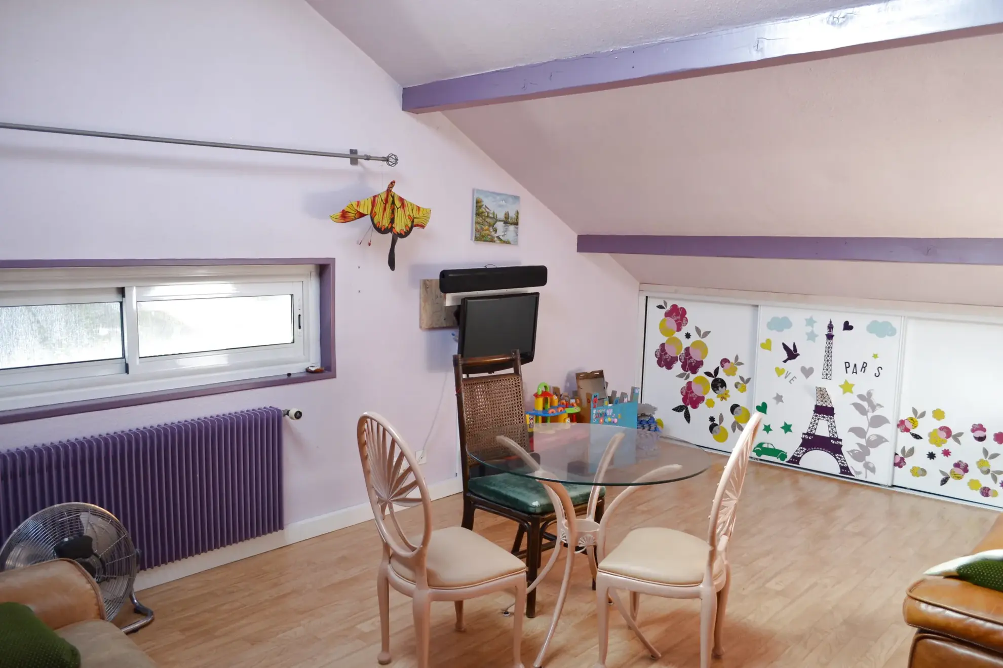 Maison T6 à La Tour du Pin avec grand jardin, garage et calme résidentiel 