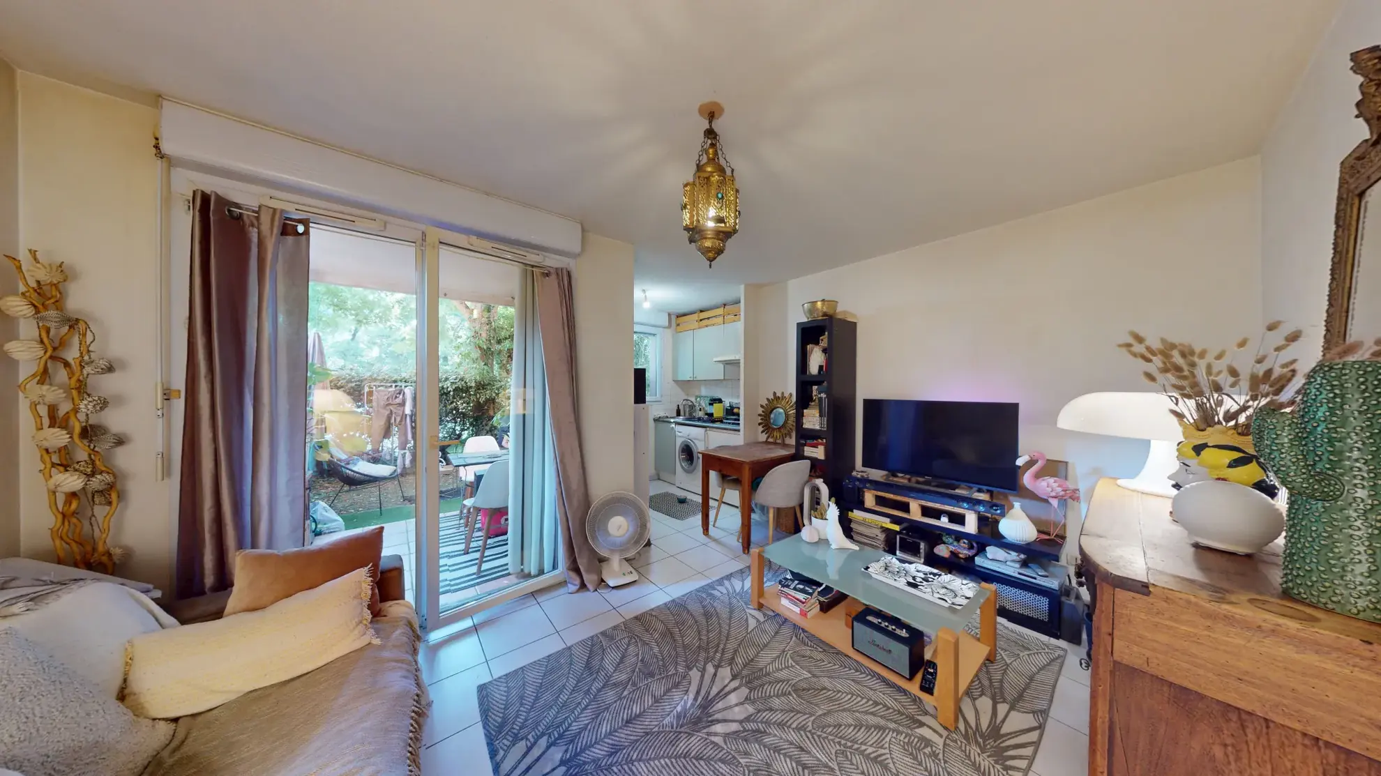 Studio en rez-de-jardin de 23,26 m² à Tournefeuille avec parking et jardin privatif