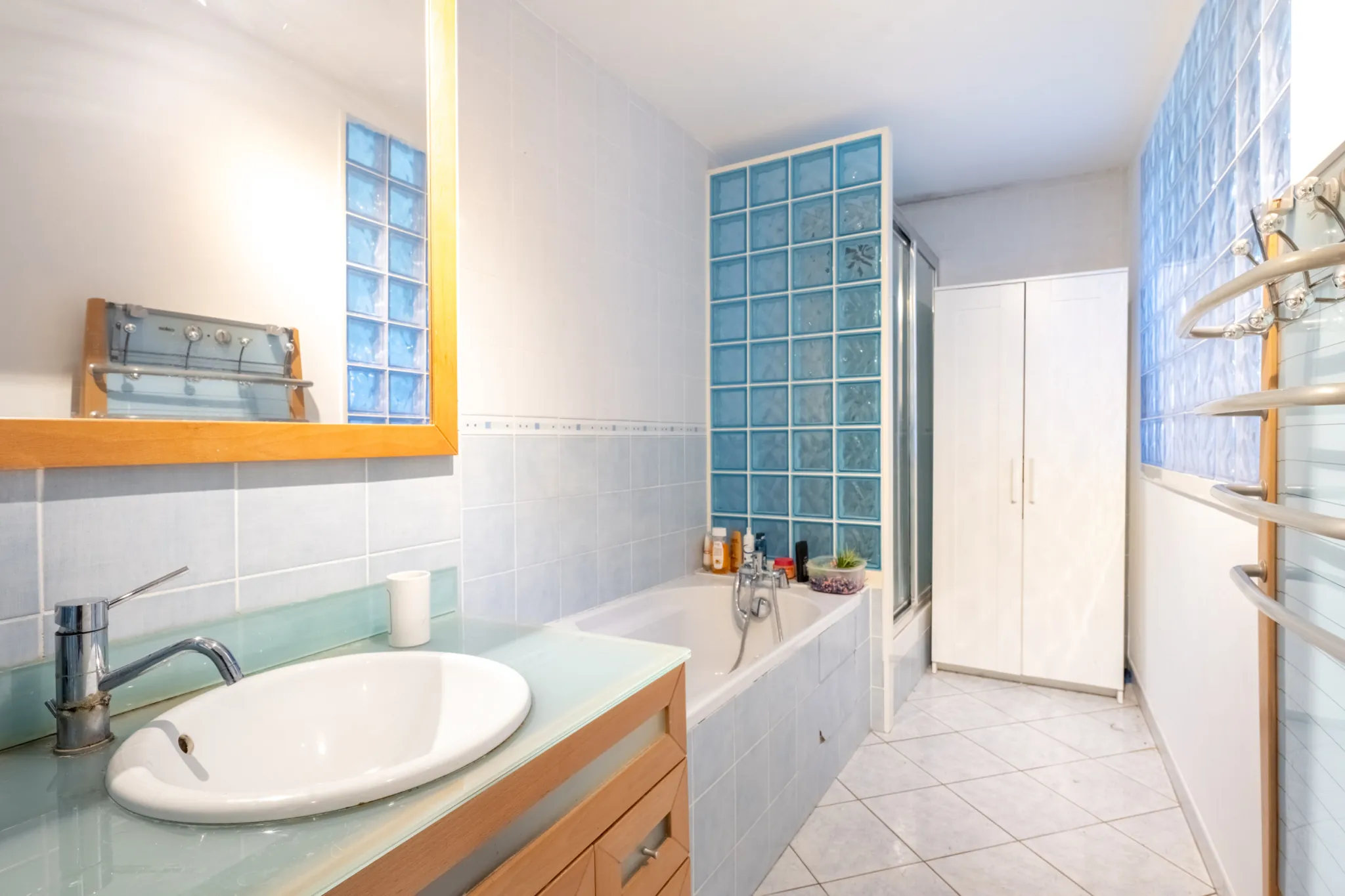 Appartement 6 pièces à Cergy avec balcon, parking et cave - Idéal famille ou investissement 