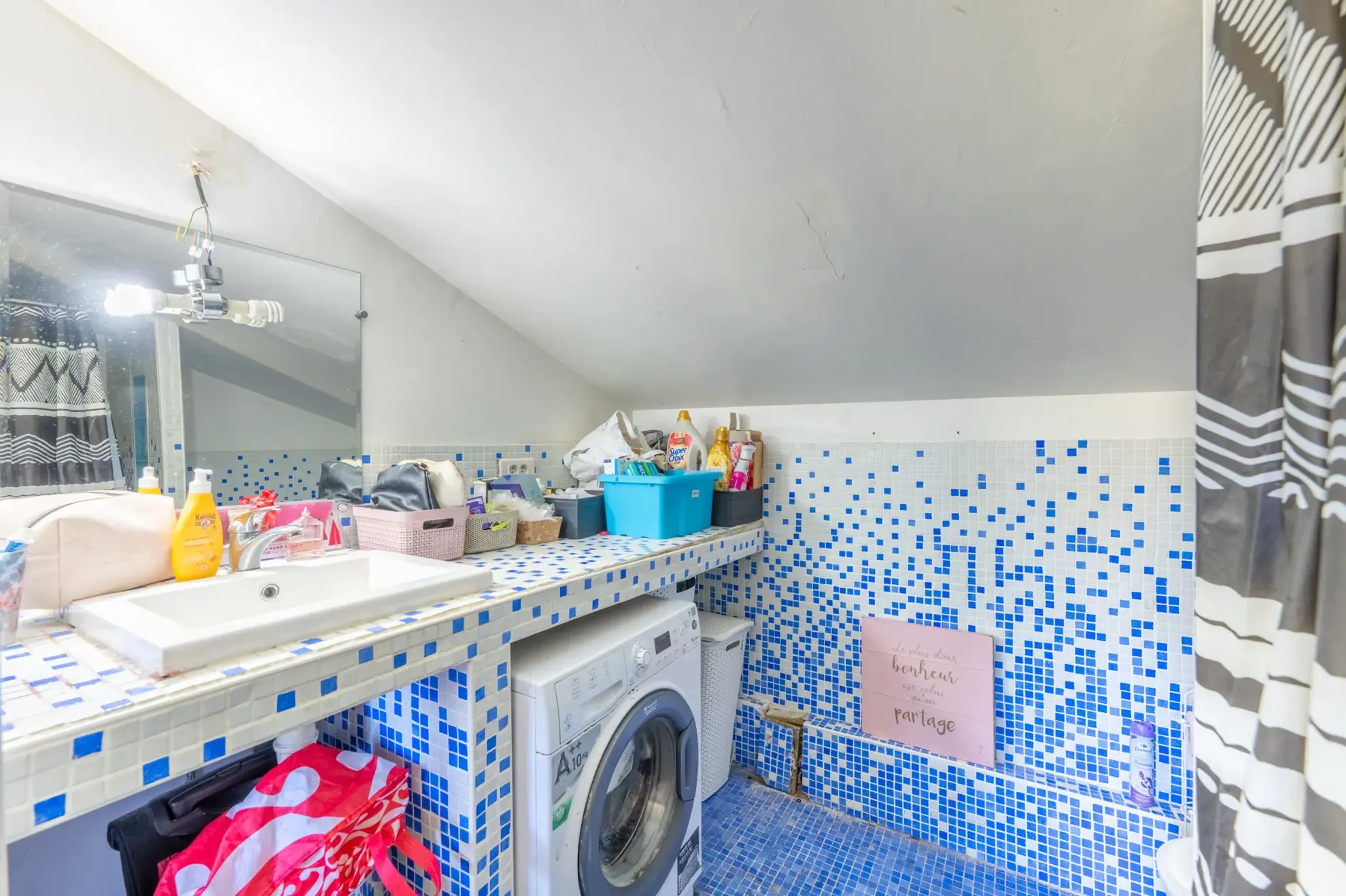 Appartement 6 pièces à Cergy avec balcon, parking et cave - Idéal famille ou investissement 