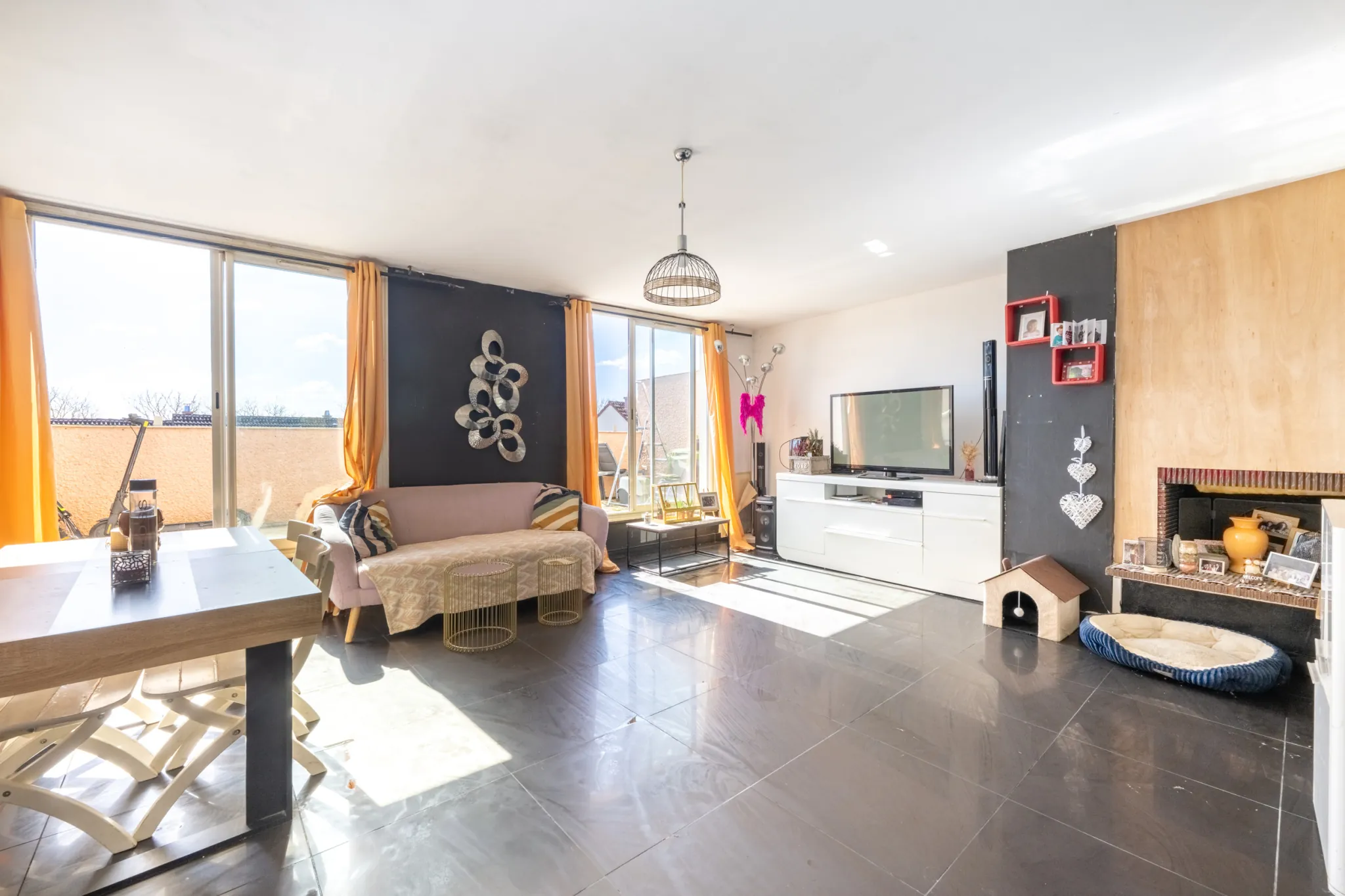 Appartement 6 pièces à Cergy avec balcon, parking et cave - Idéal famille ou investissement 