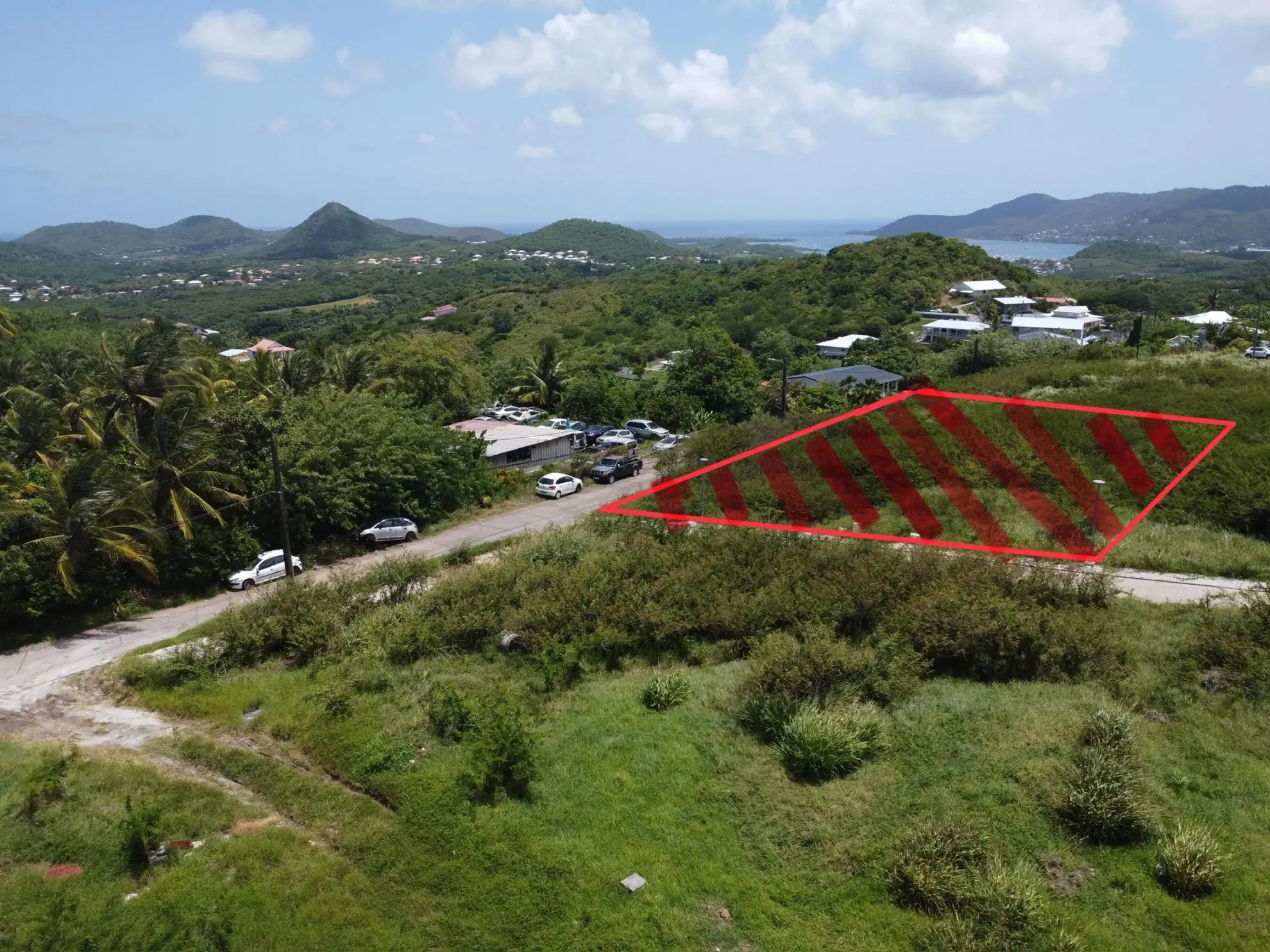 Terrain constructible de 503 m² au MARIN avec vue dégagée 