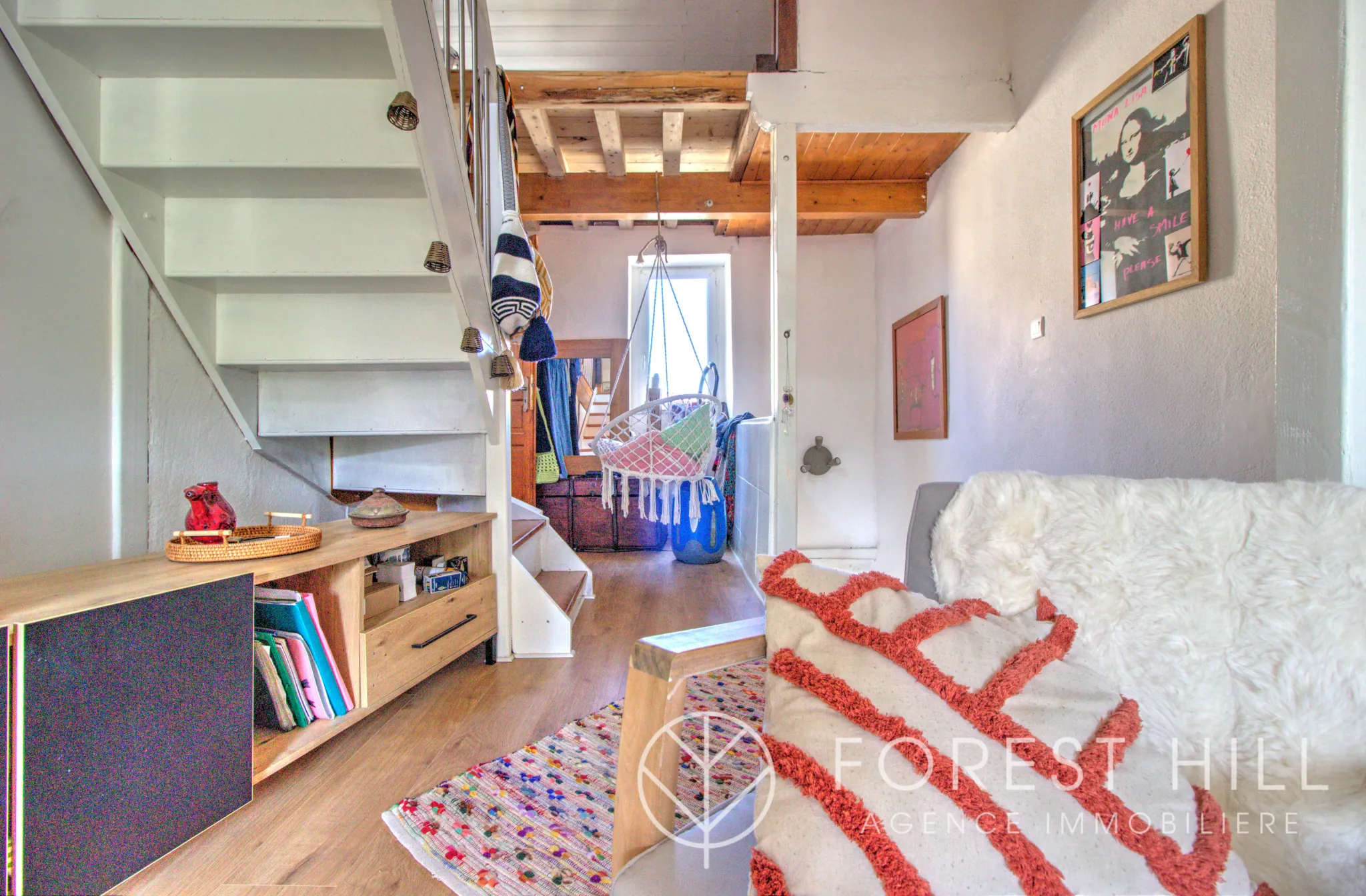 Triplex authentique à Céret avec terrasse et charme du bois et pierre 