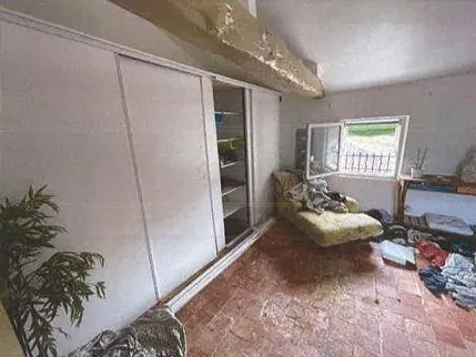 Grande maison à Belgentier en vente aux enchères, 138 m², 5 chambres, garage 