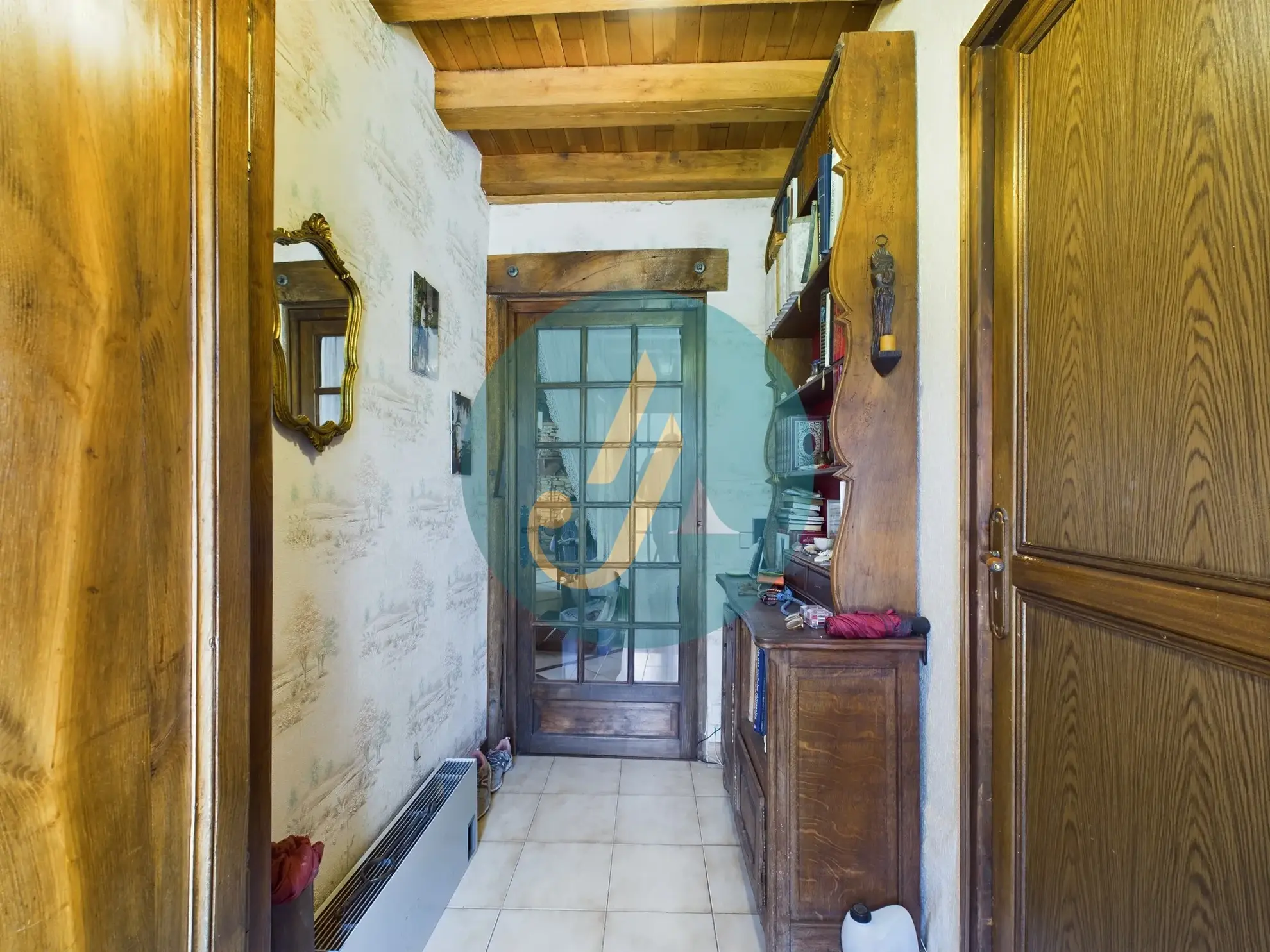 Longère de charme avec grand terrain à Champlemy, authenticité et volume 