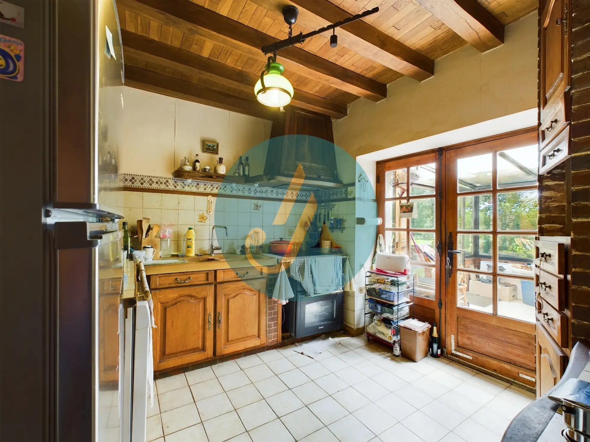 Longère de charme avec grand terrain à Champlemy, authenticité et volume 