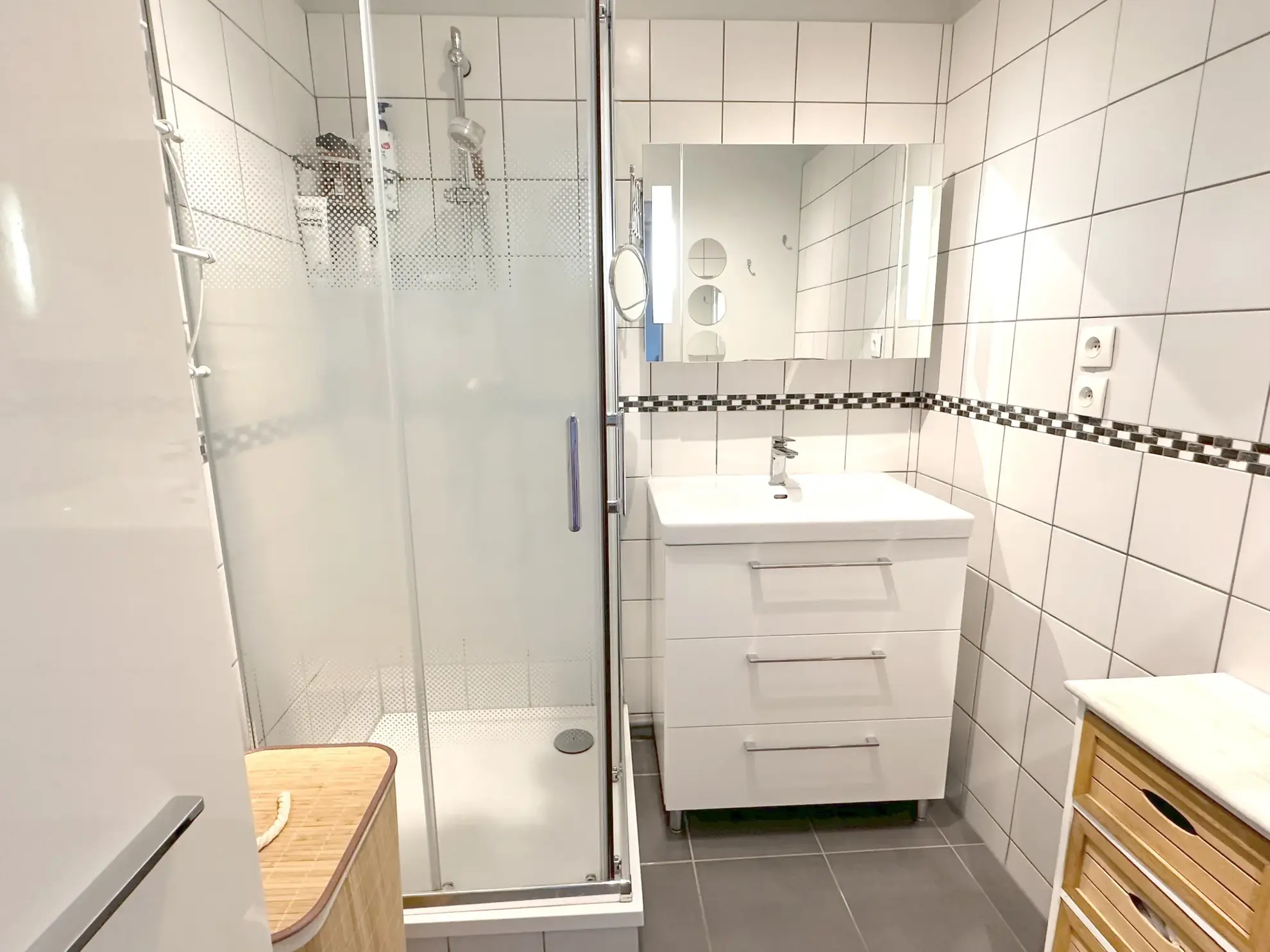 Appartement T4 avec climatisation et isolation 2024 à Salon-de-Provence, résidence sécurisée 