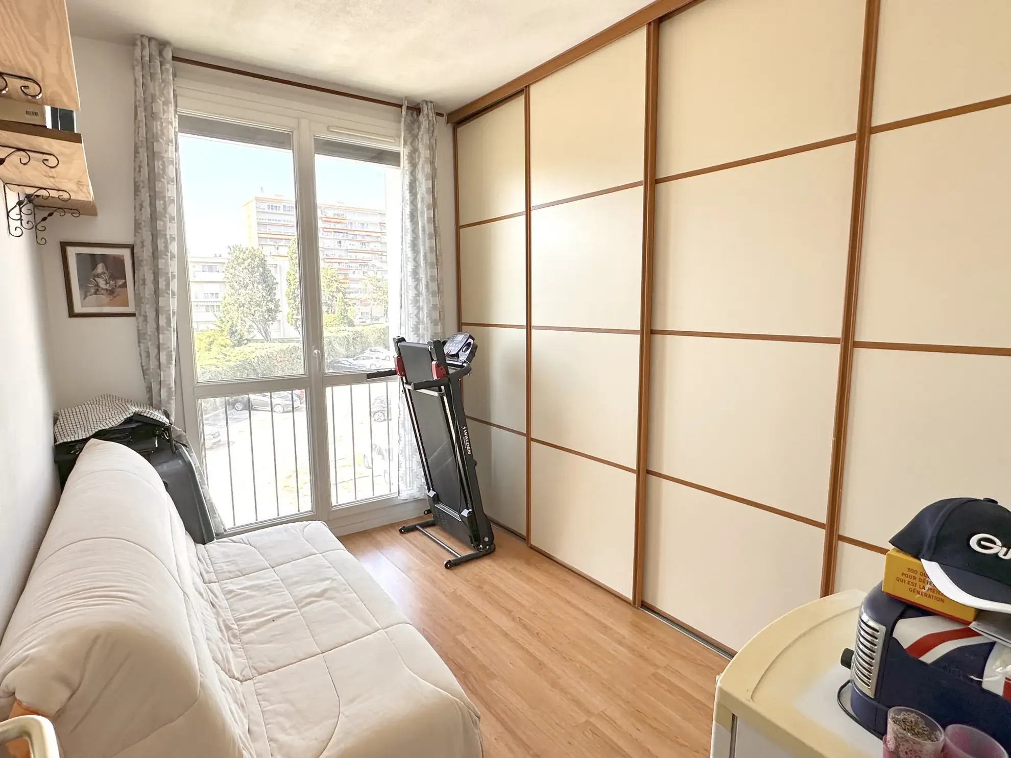 Appartement T4 avec climatisation et isolation 2024 à Salon-de-Provence, résidence sécurisée 